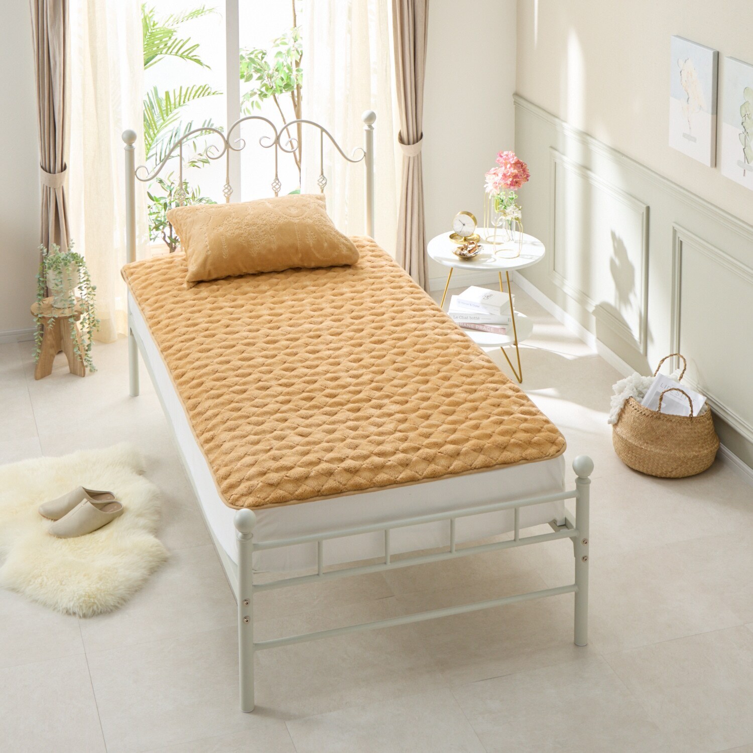 ｎｉｓｈｉｋａｗａ とろけるような 極上ファータッチ あったか吸湿発熱 ウォームラヴ 敷きパッド ＜シングル＞