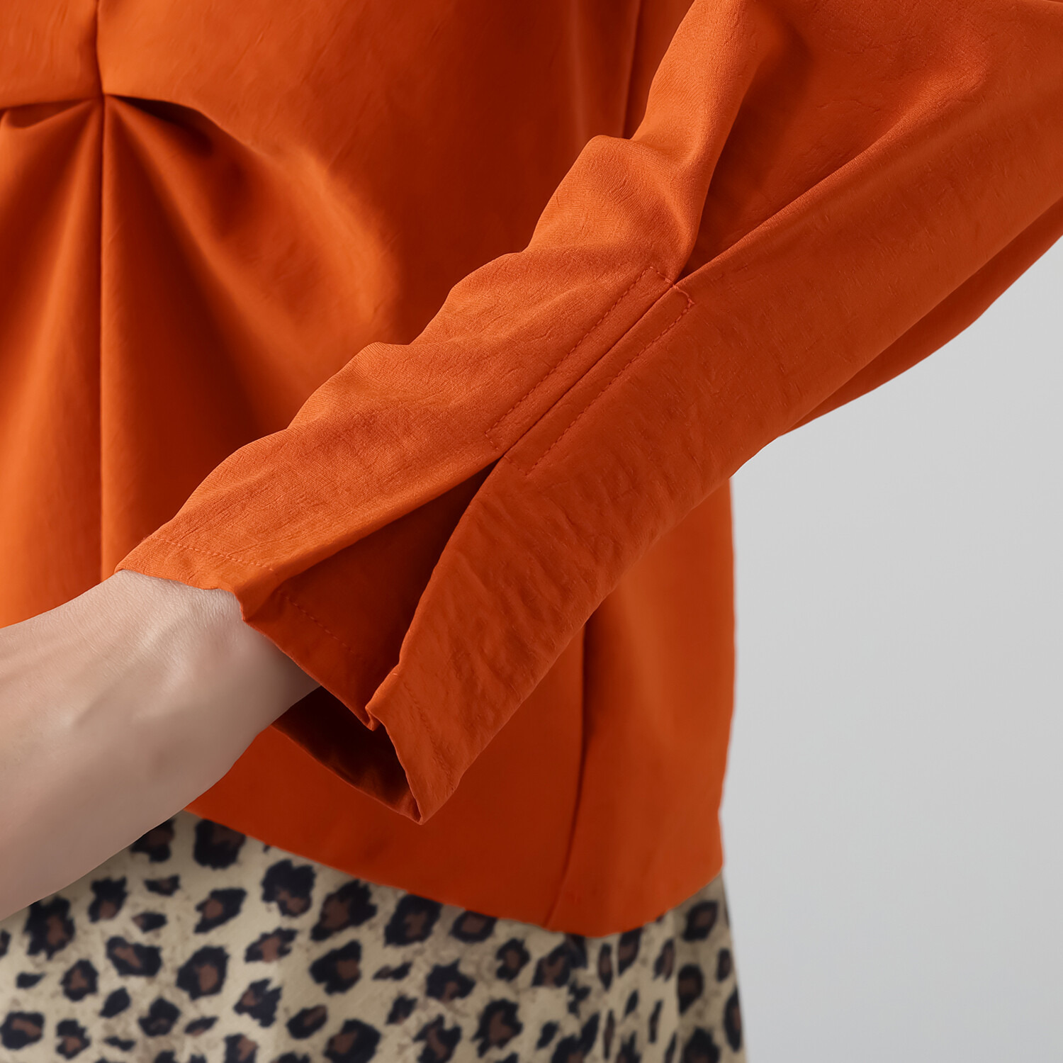 ルティア ドレープアクセント ブラウス