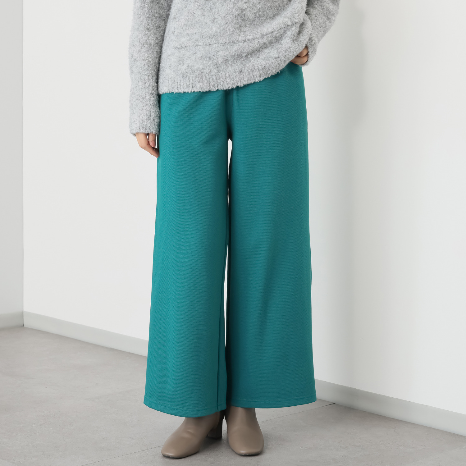 アットランティーヴァ アリア セミワイドパンツ