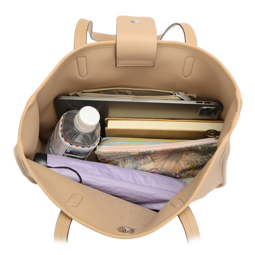 ラルジュ サークル型押し フェイクレザー 軽量Ａ４トートバッグ