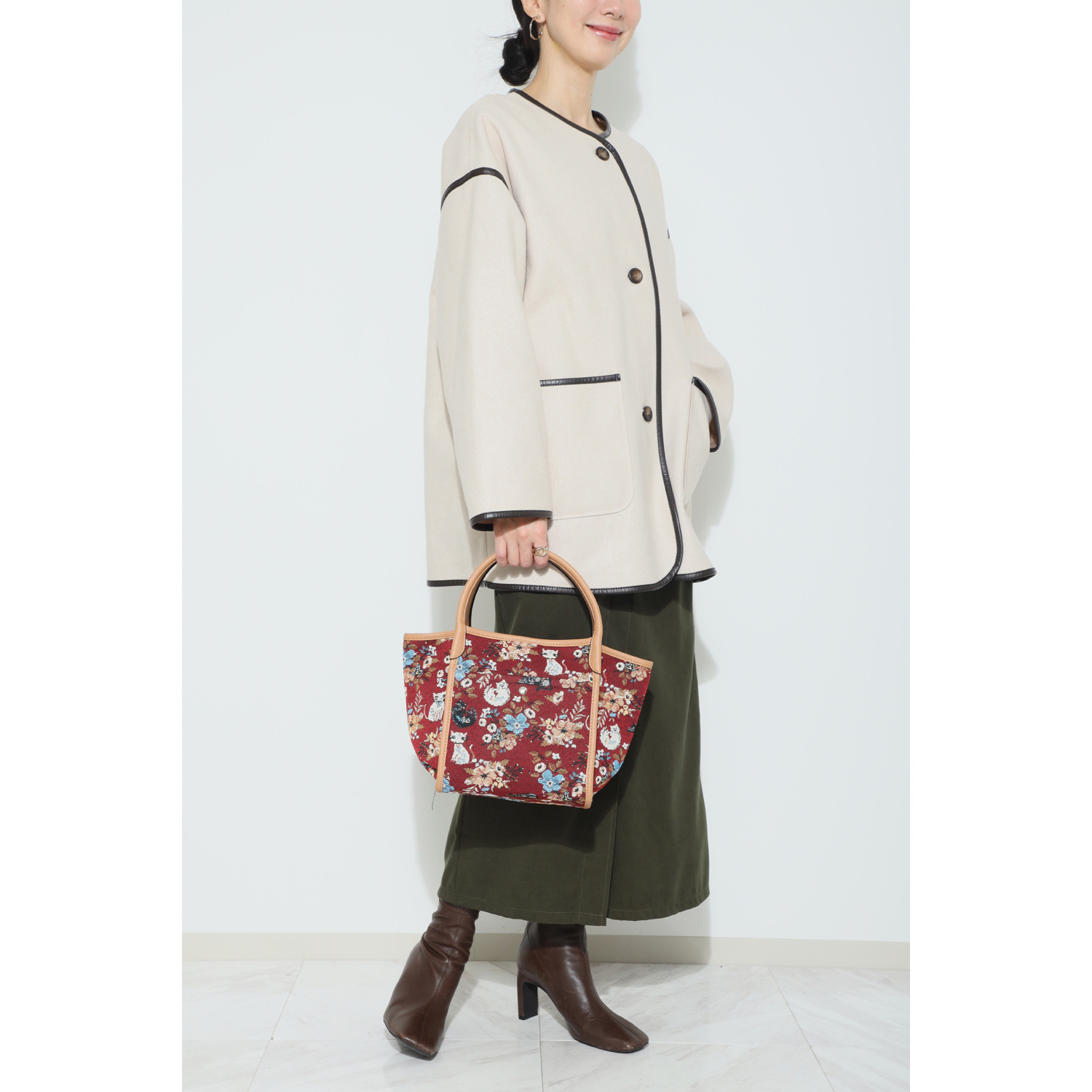 ラルジュ レトロ猫＆フラワー柄 ゴブラントートバッグ