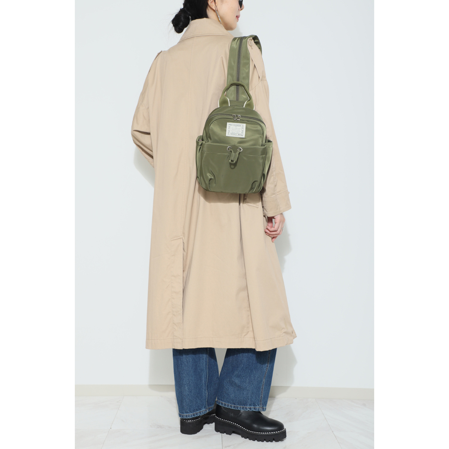 ラルジュ 多ポケット ２ウェイ 軽量ボディリュック