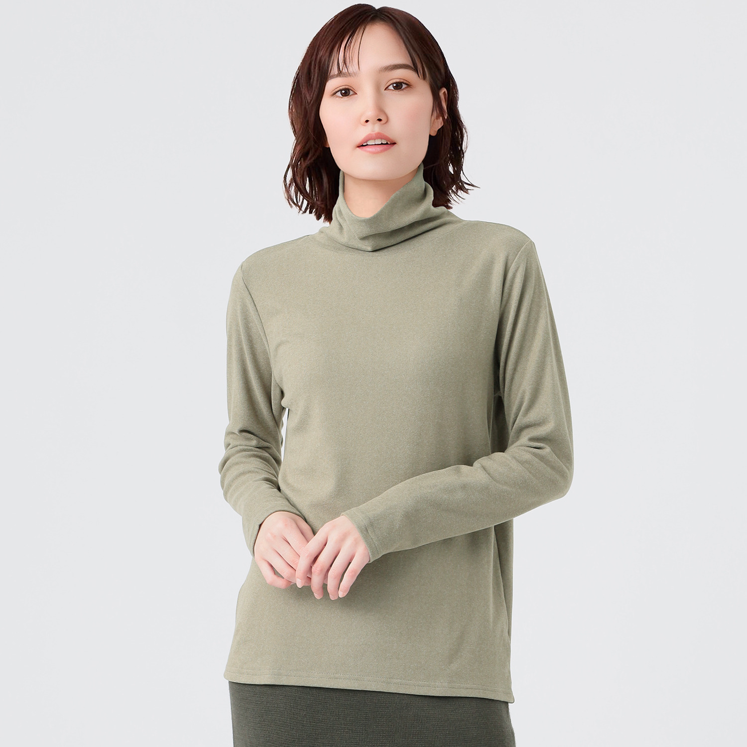 エムエムオー 吸湿発熱 スムース タートルネック プルオーバー