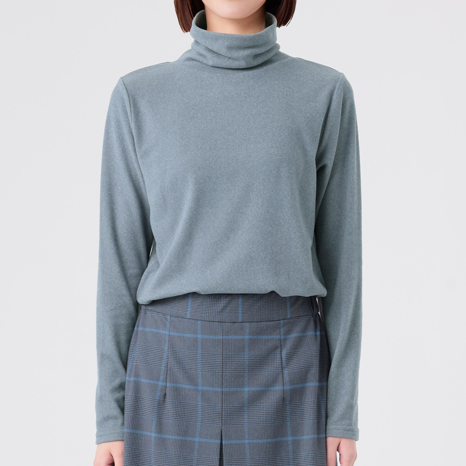 エムエムオー 吸湿発熱 スムース タートルネック プルオーバー