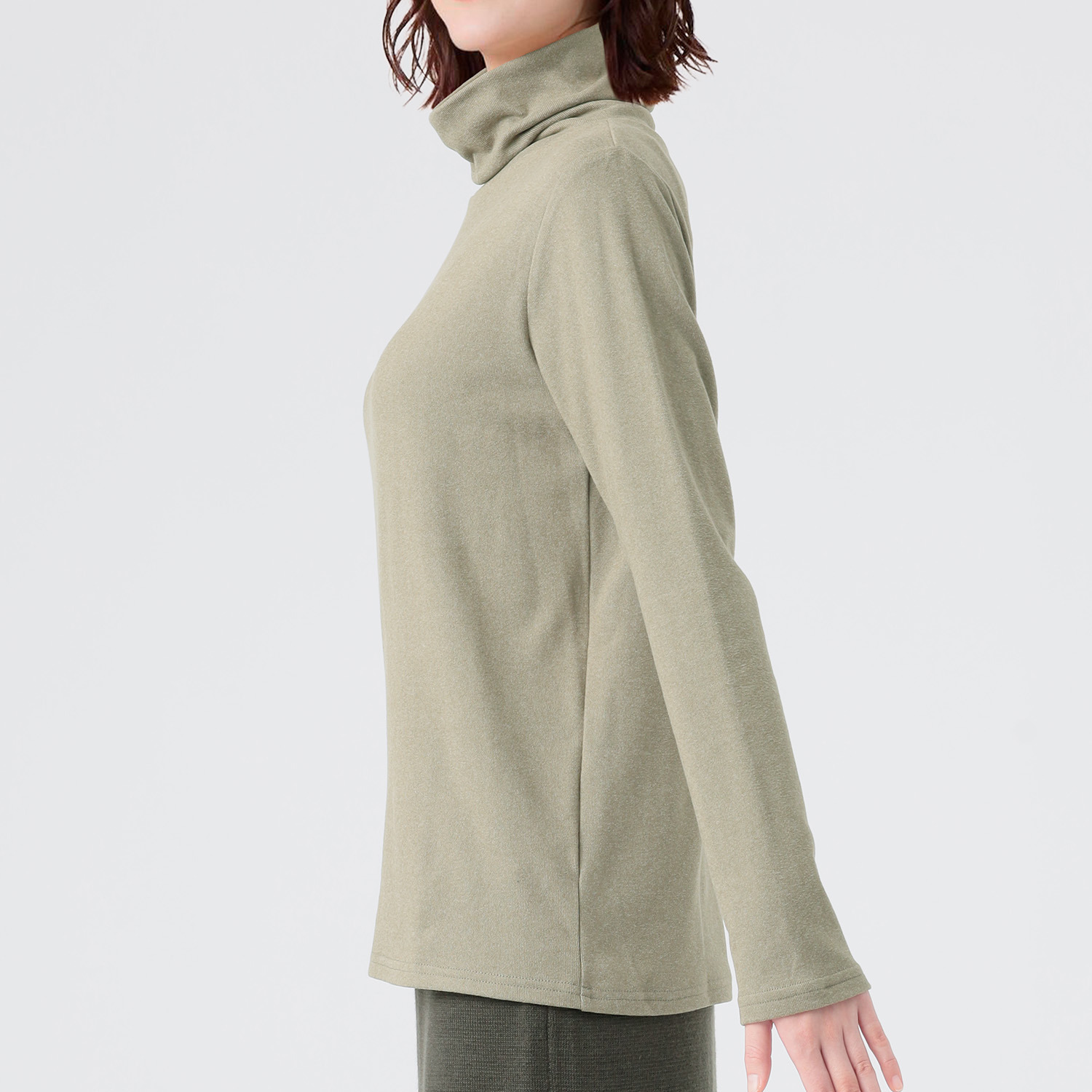 エムエムオー 吸湿発熱 スムース タートルネック プルオーバー