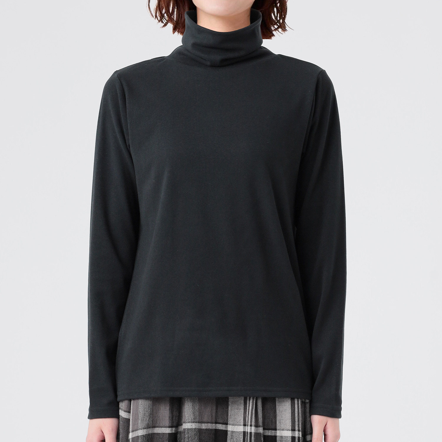 エムエムオー 吸湿発熱 スムース タートルネック プルオーバー