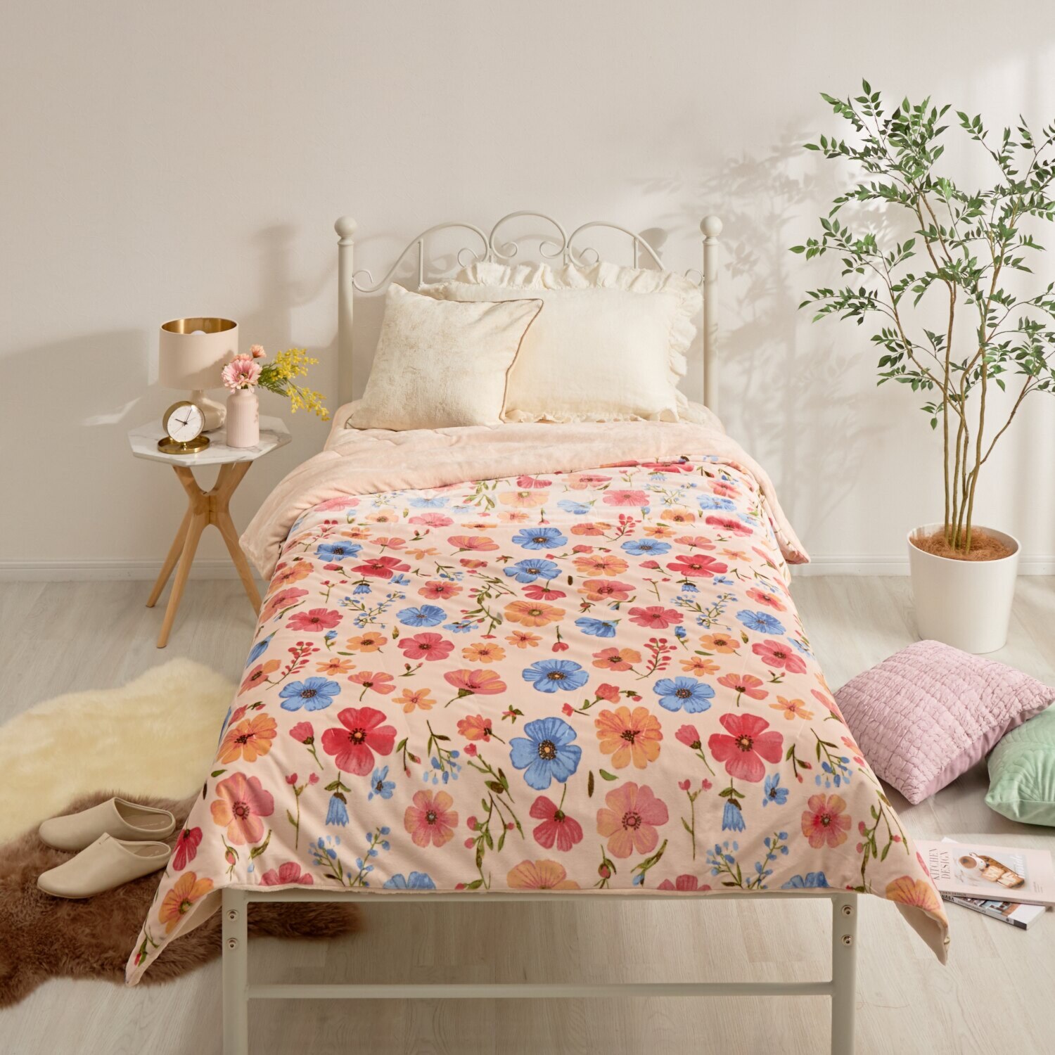 トリプルリッチ 凄暖４ＷＡＹ掛けふとん ＜セミダブル＞