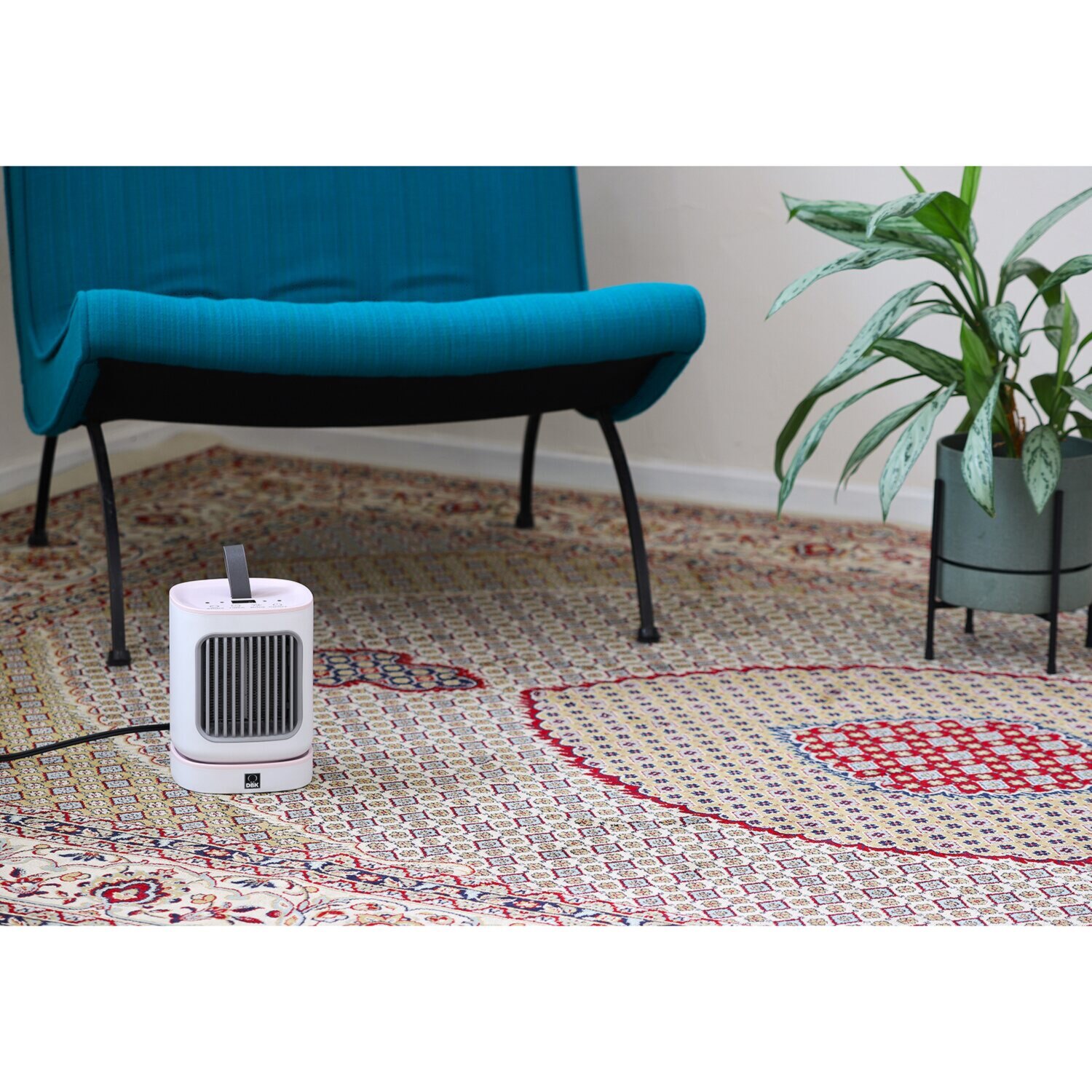 ＤＢＫ 軽量コンパクトで 持ち運びらくらく 首振り機能搭載 セラミックファンヒーター ＤＣＷ６００