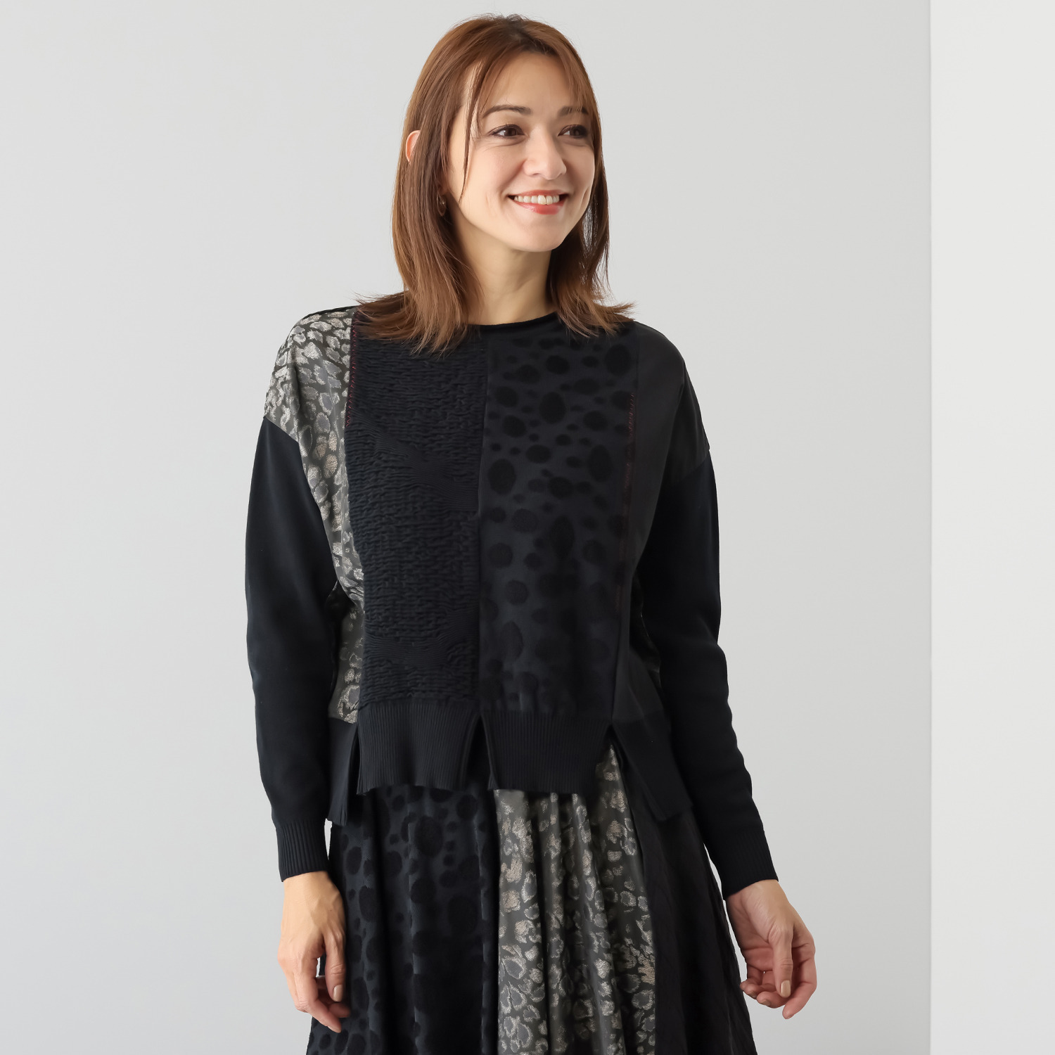 ヨシヨシ バイ　ピージェイ 異素材切替 リラックスシルエット デザインプルオーバー