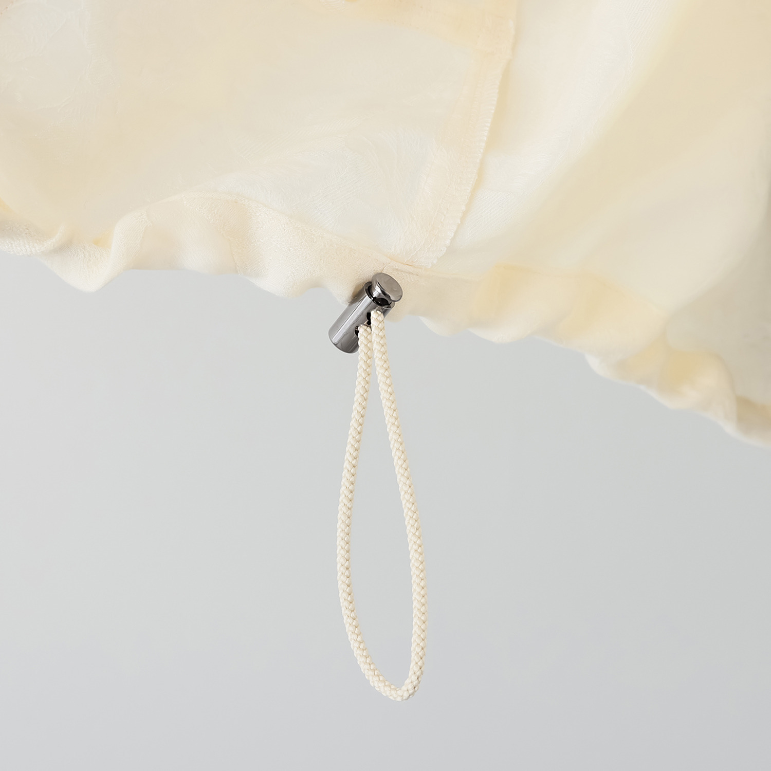 ヨシヨシ バイ　ピージェイ 異素材切替 リラックスシルエット デザインフード付 ジップアップジャケット