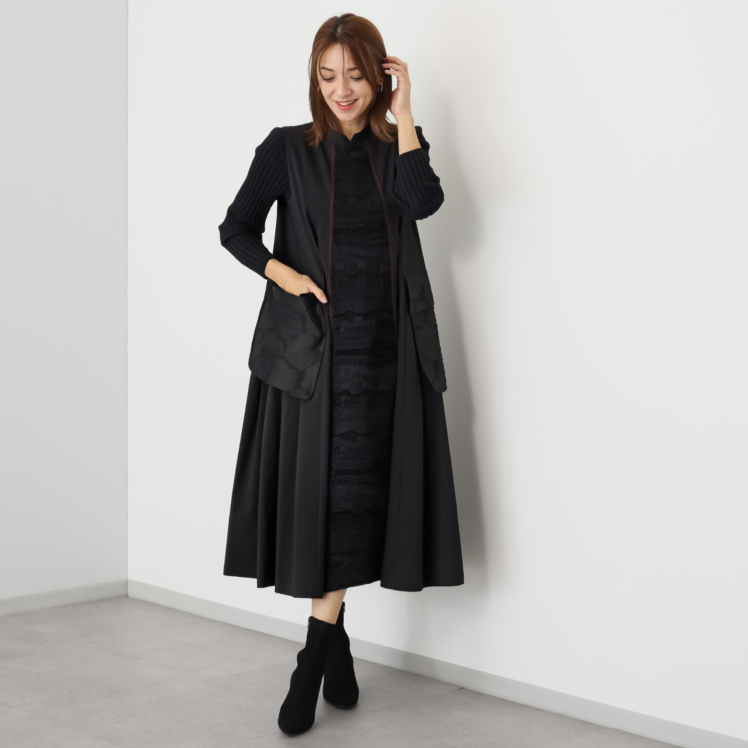 ヨシヨシ バイ　ピージェイ 異素材切替 Ａラインシルエット デザインワンピース