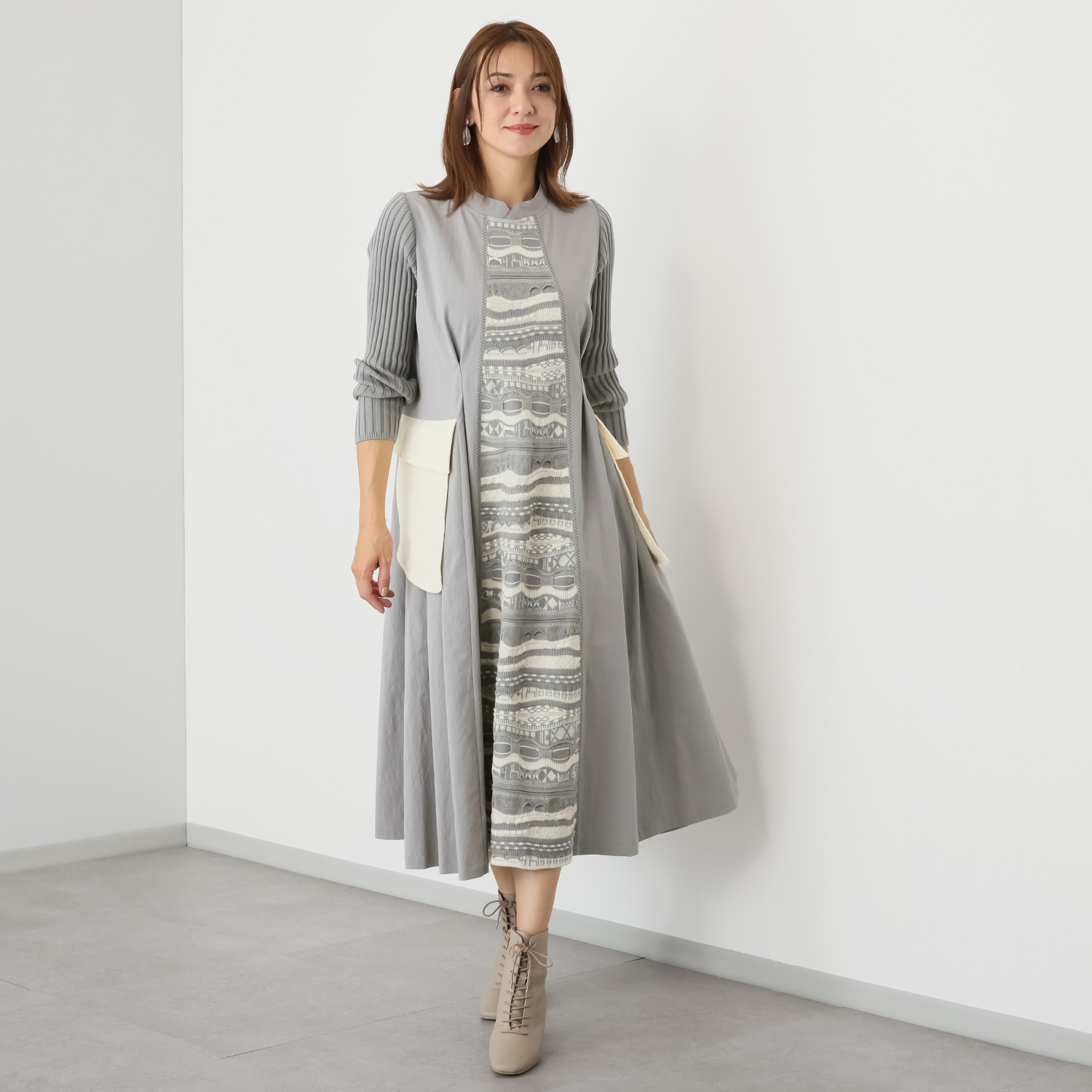 ヨシヨシ バイ　ピージェイ 異素材切替 Ａラインシルエット デザインワンピース