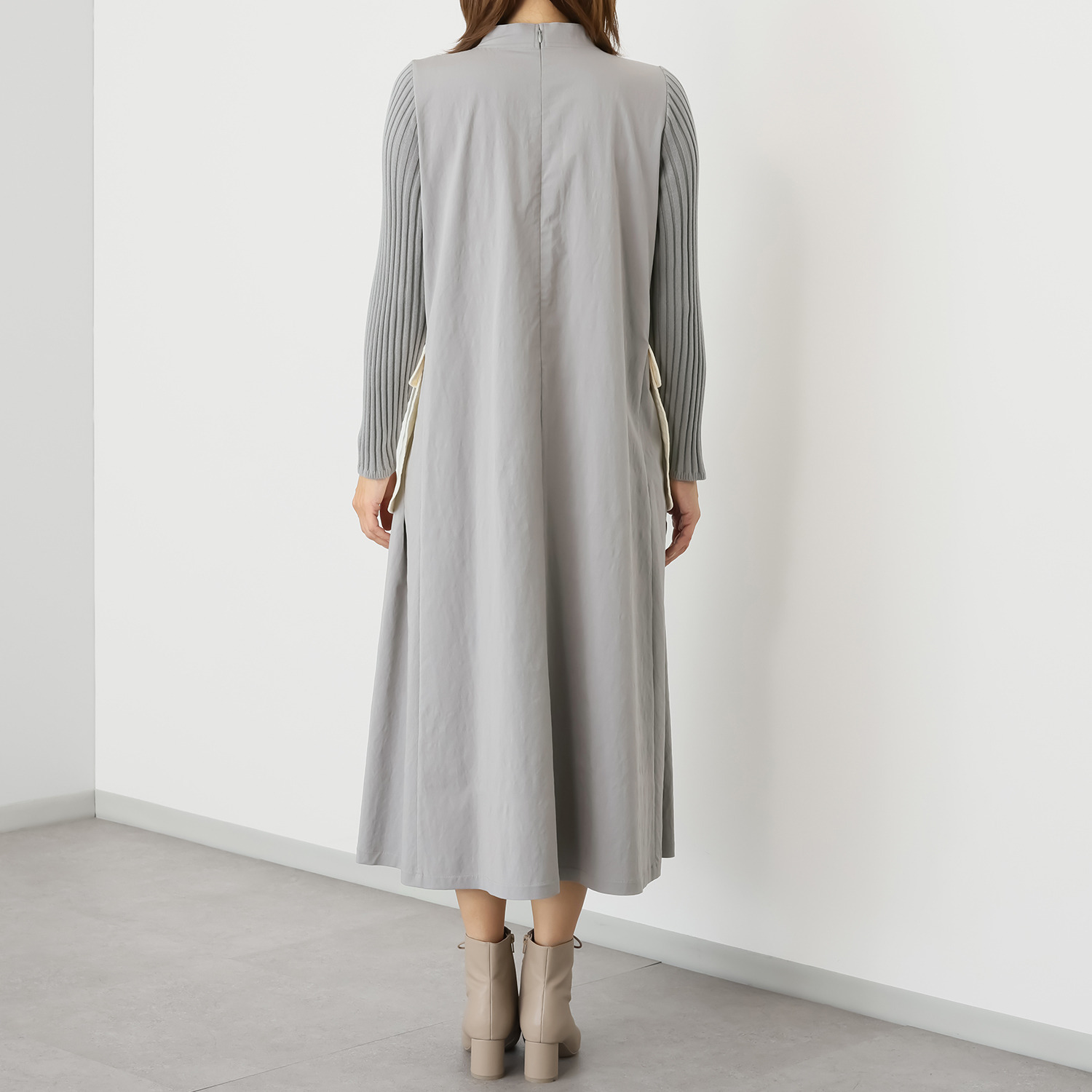 ヨシヨシ バイ　ピージェイ 異素材切替 Ａラインシルエット デザインワンピース