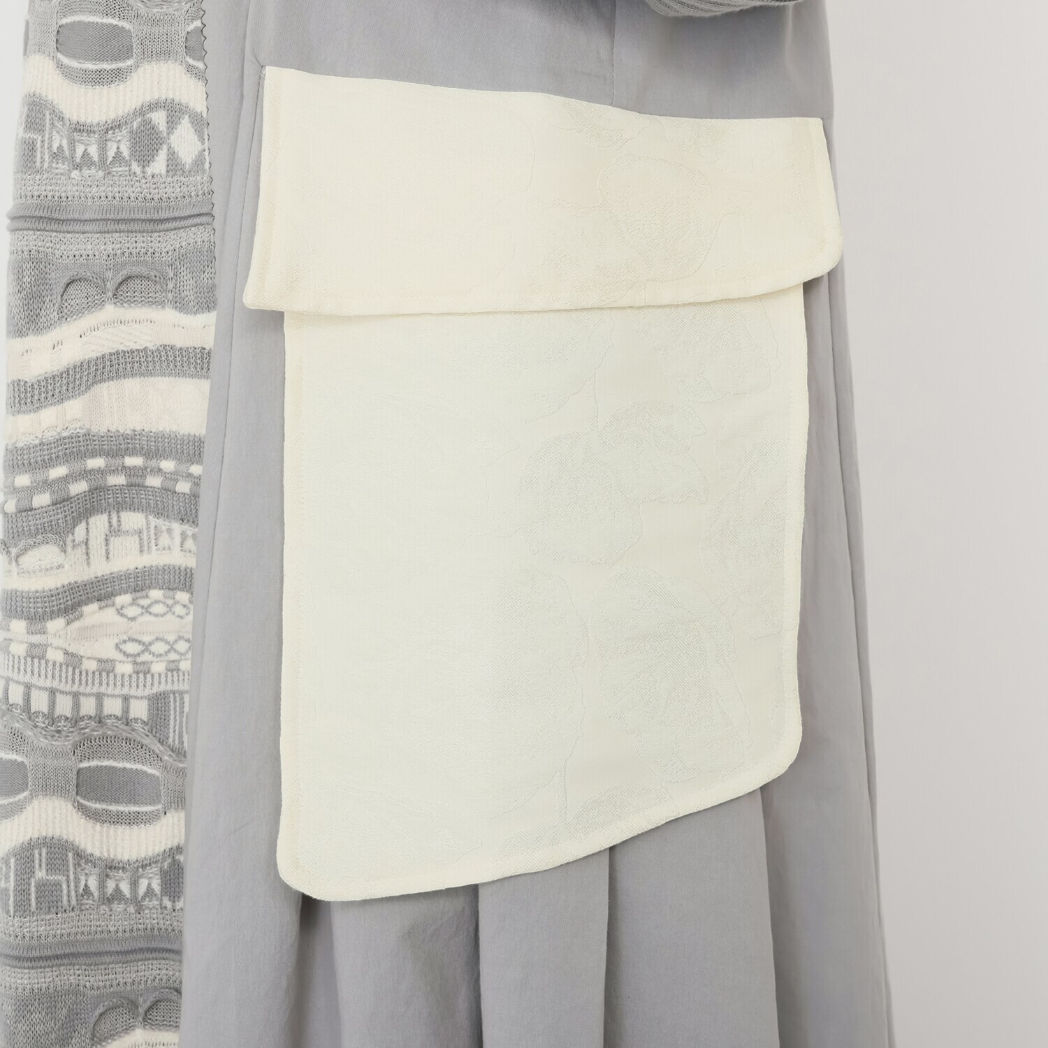 ヨシヨシ バイ　ピージェイ 異素材切替 Ａラインシルエット デザインワンピース