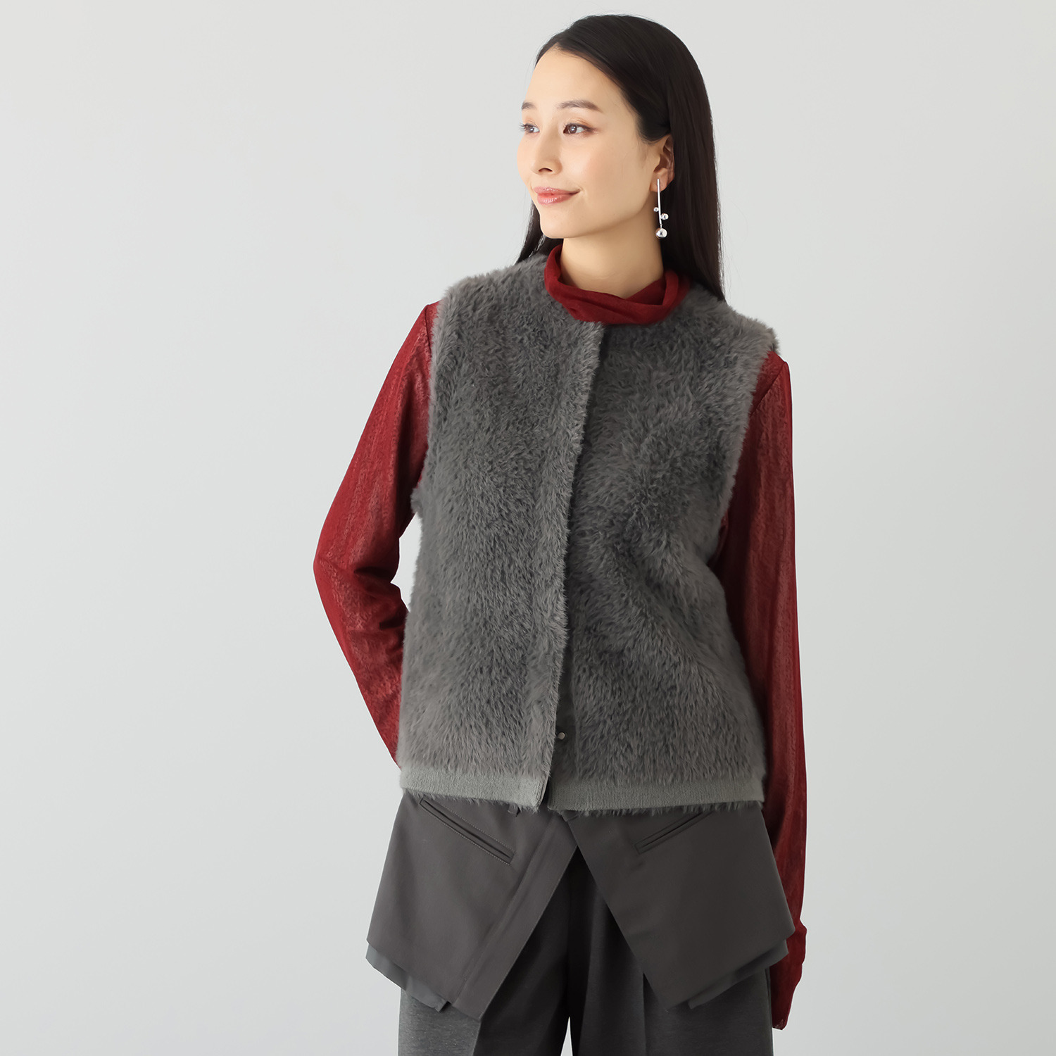 オン　ザ　エッジ 柔らかストレッチ ダブルフェイス クルーネック ニットベスト