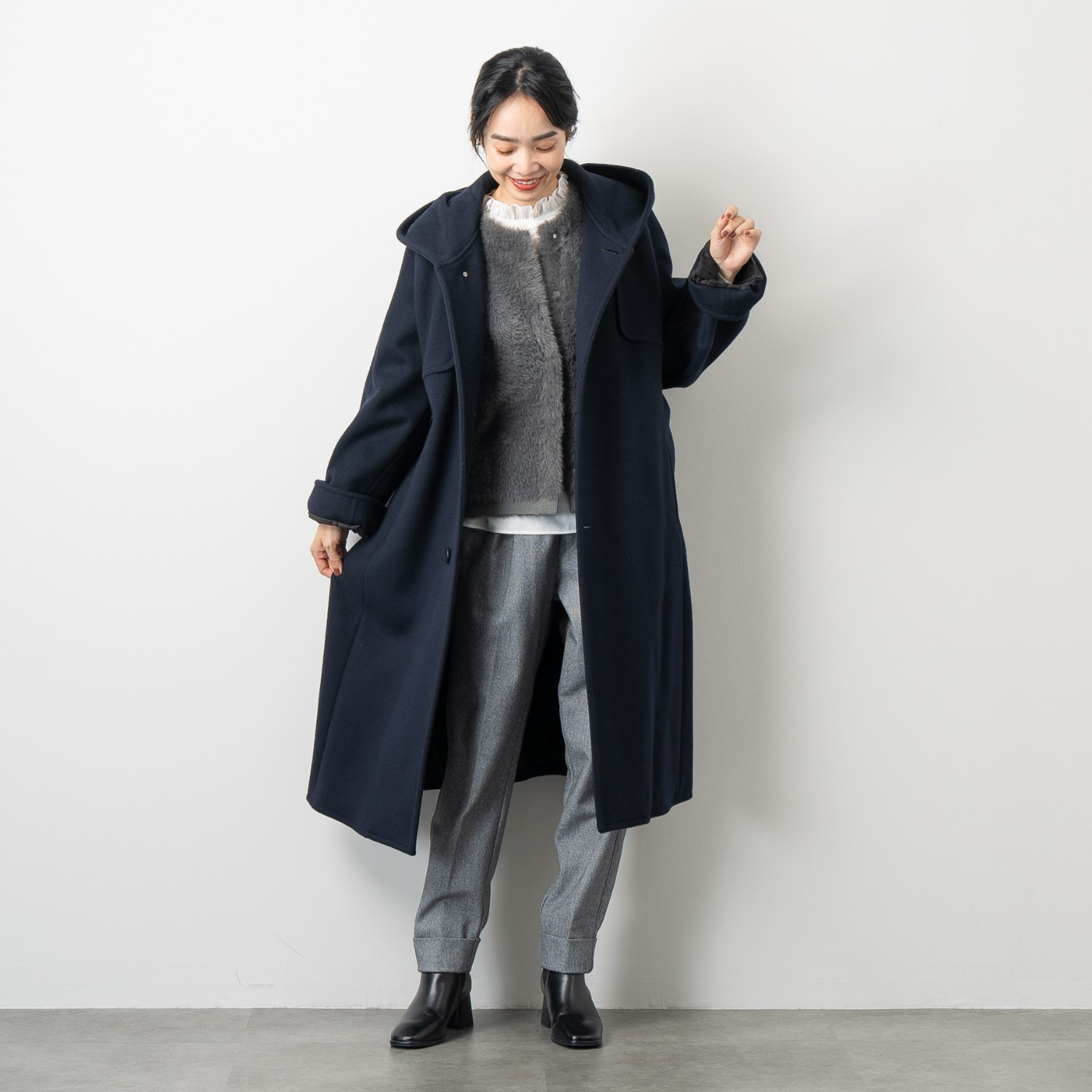 オン　ザ　エッジ 柔らかストレッチ ダブルフェイス クルーネック ニットベスト