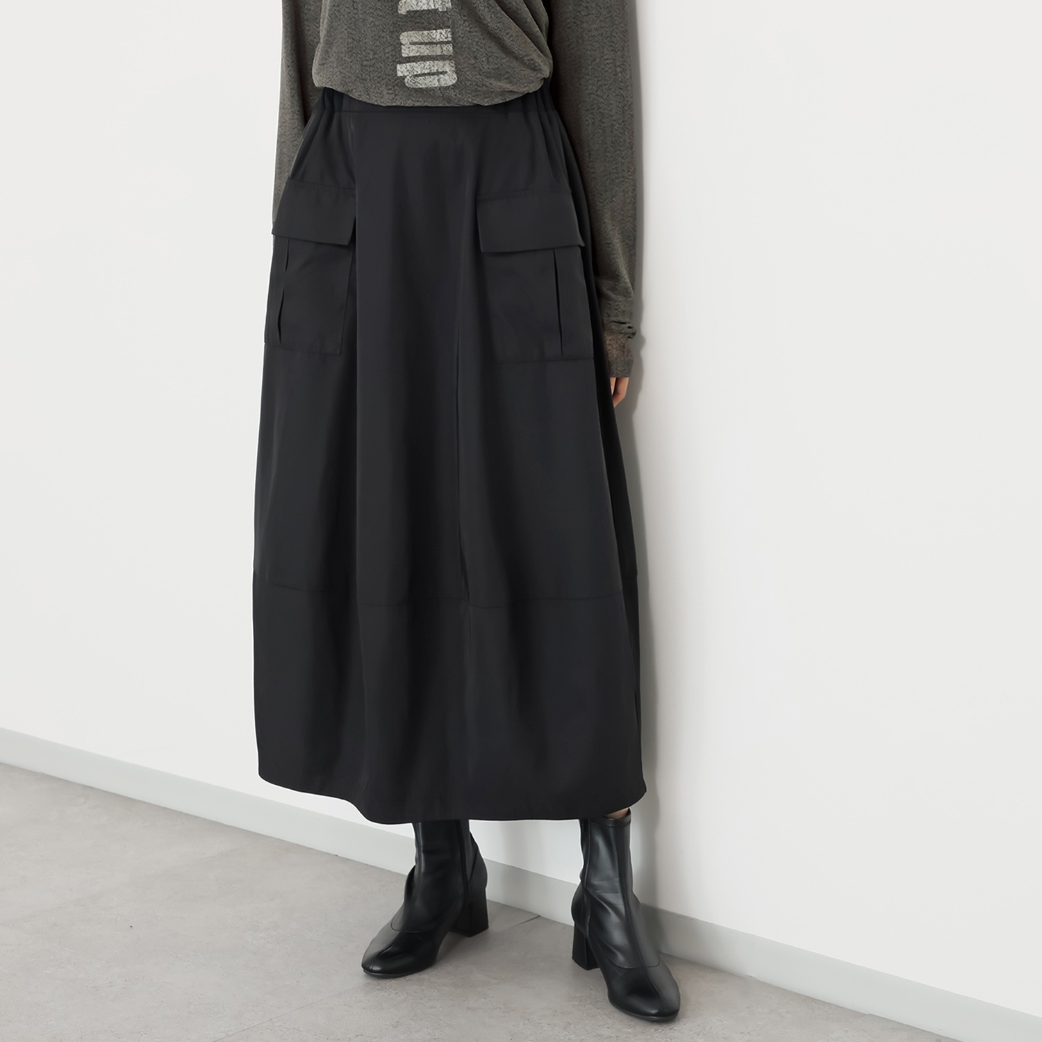 オン　ザ　エッジ バレルシルエットが新しい 大人テイストが光る ワークポケット ロングスカート