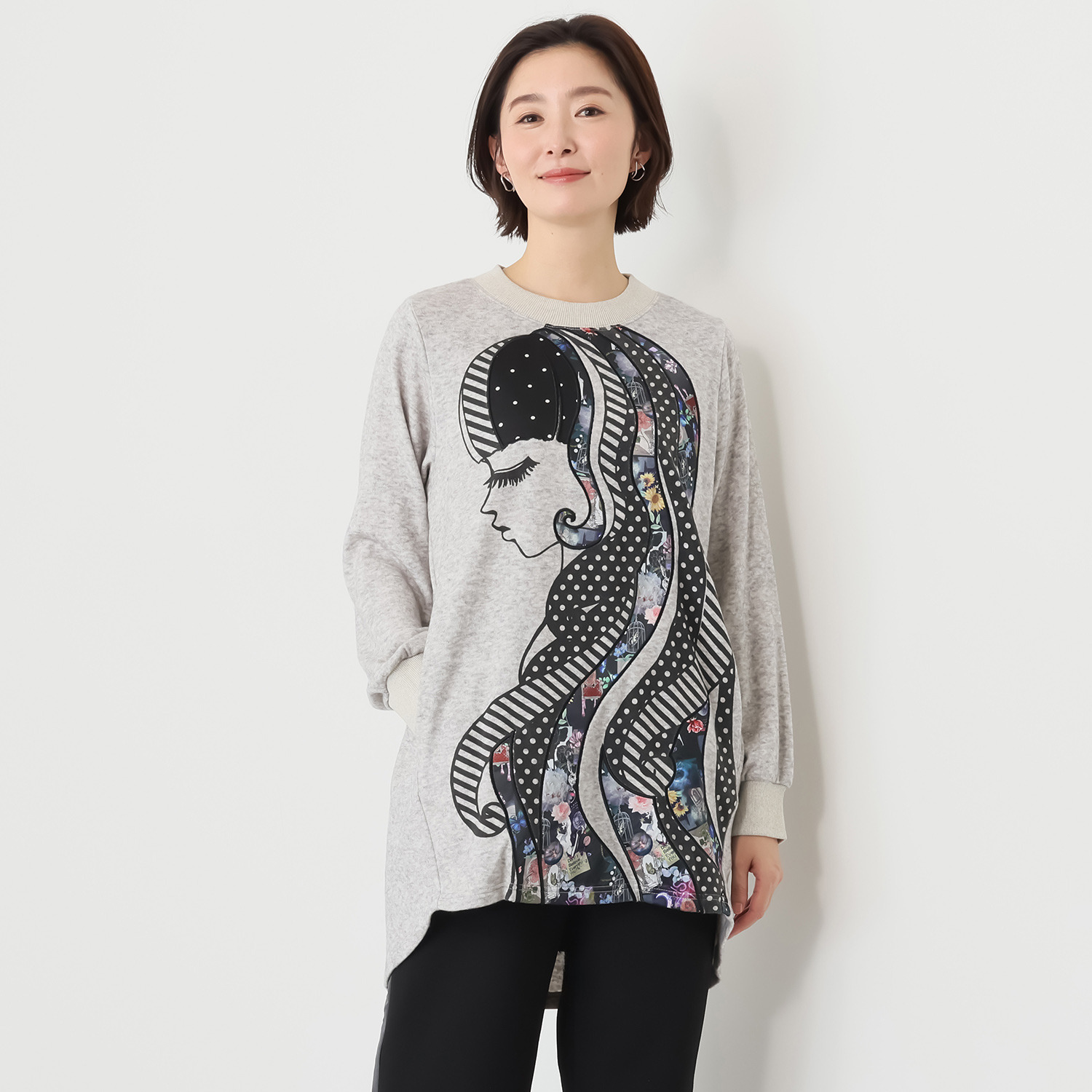 スカラー 女の子刺しゅうアップリケ チュニック