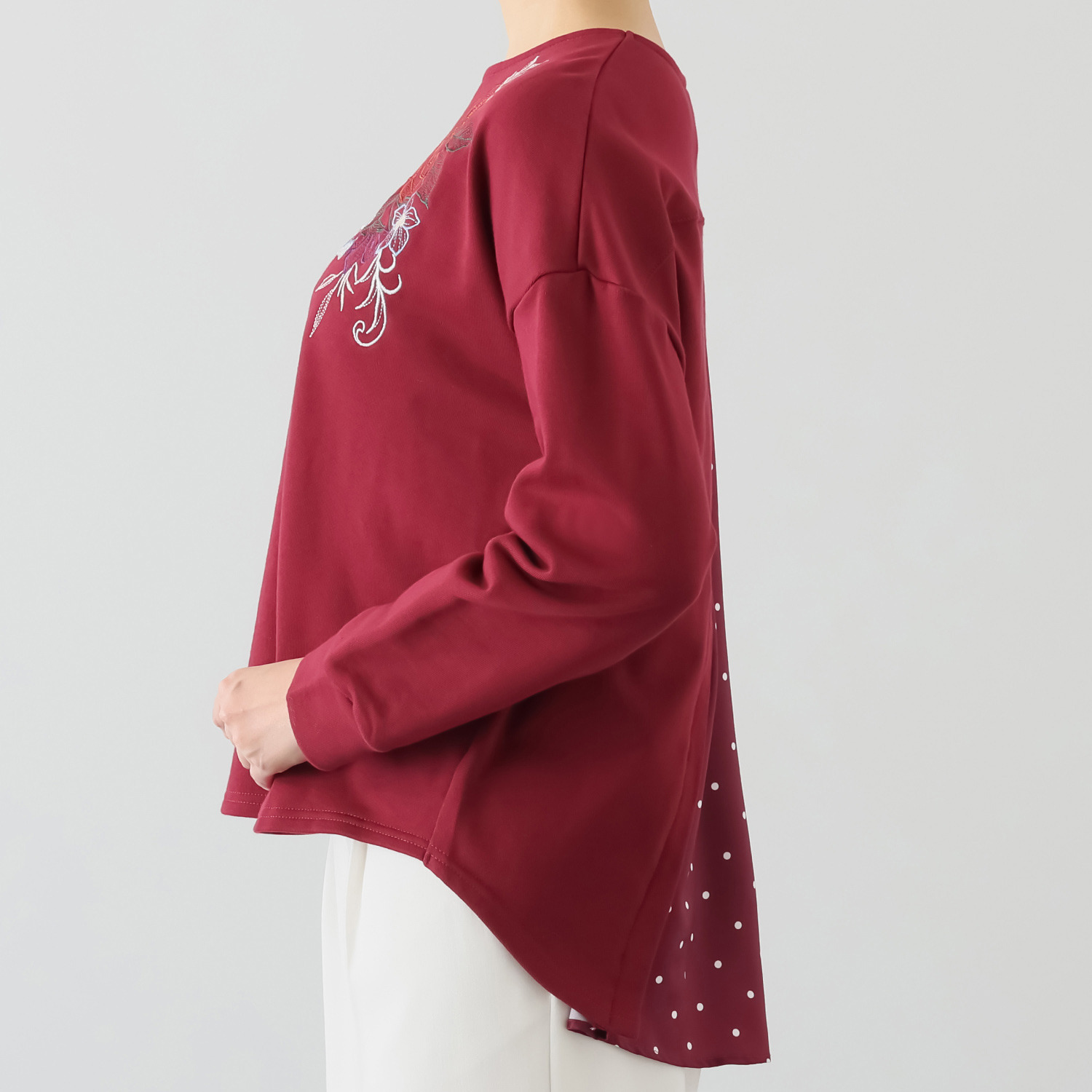 スカラー 花蝶刺しゅう 水玉切替 裏毛プルオーバー