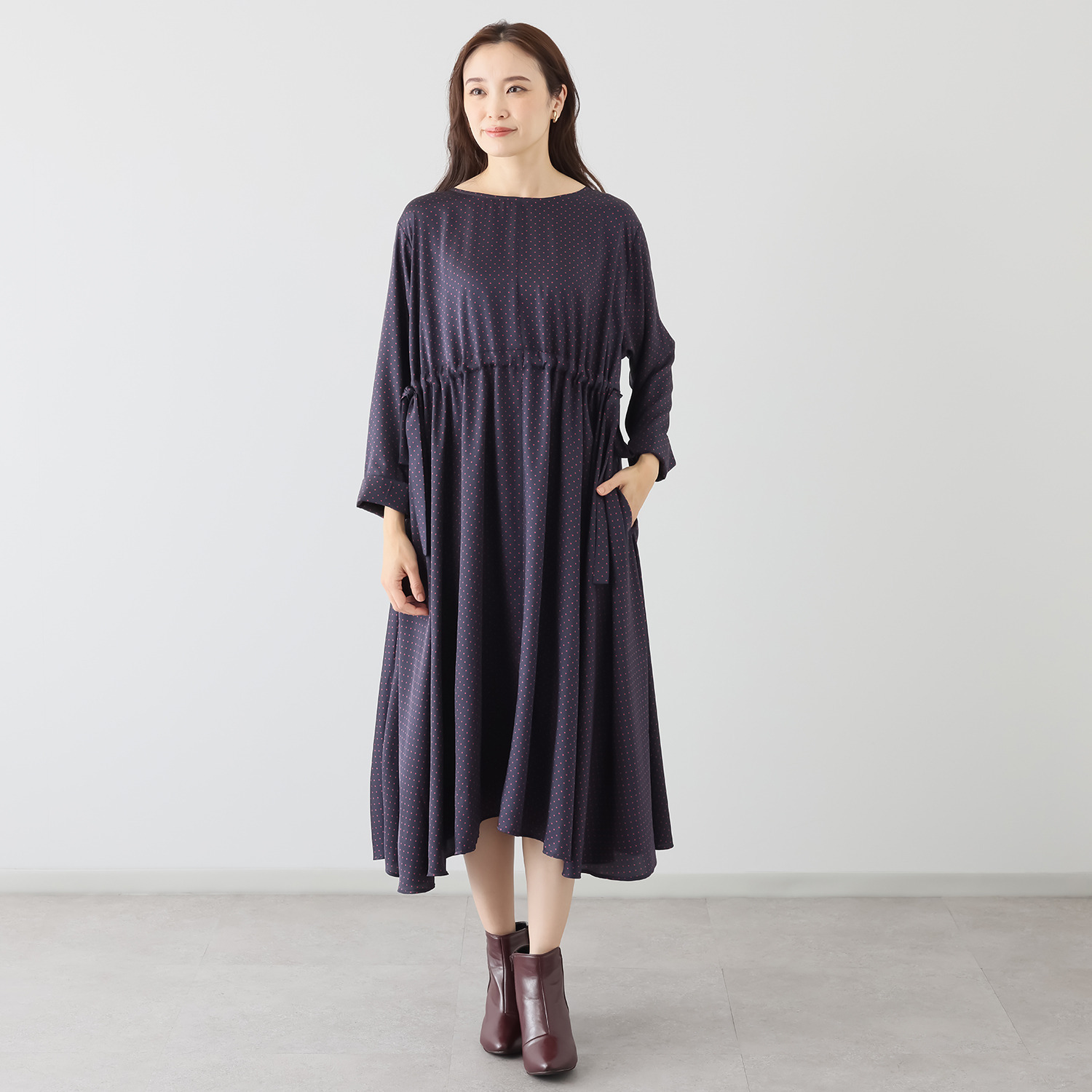 ヘ・エラ ドット柄 シルクタッチワンピース