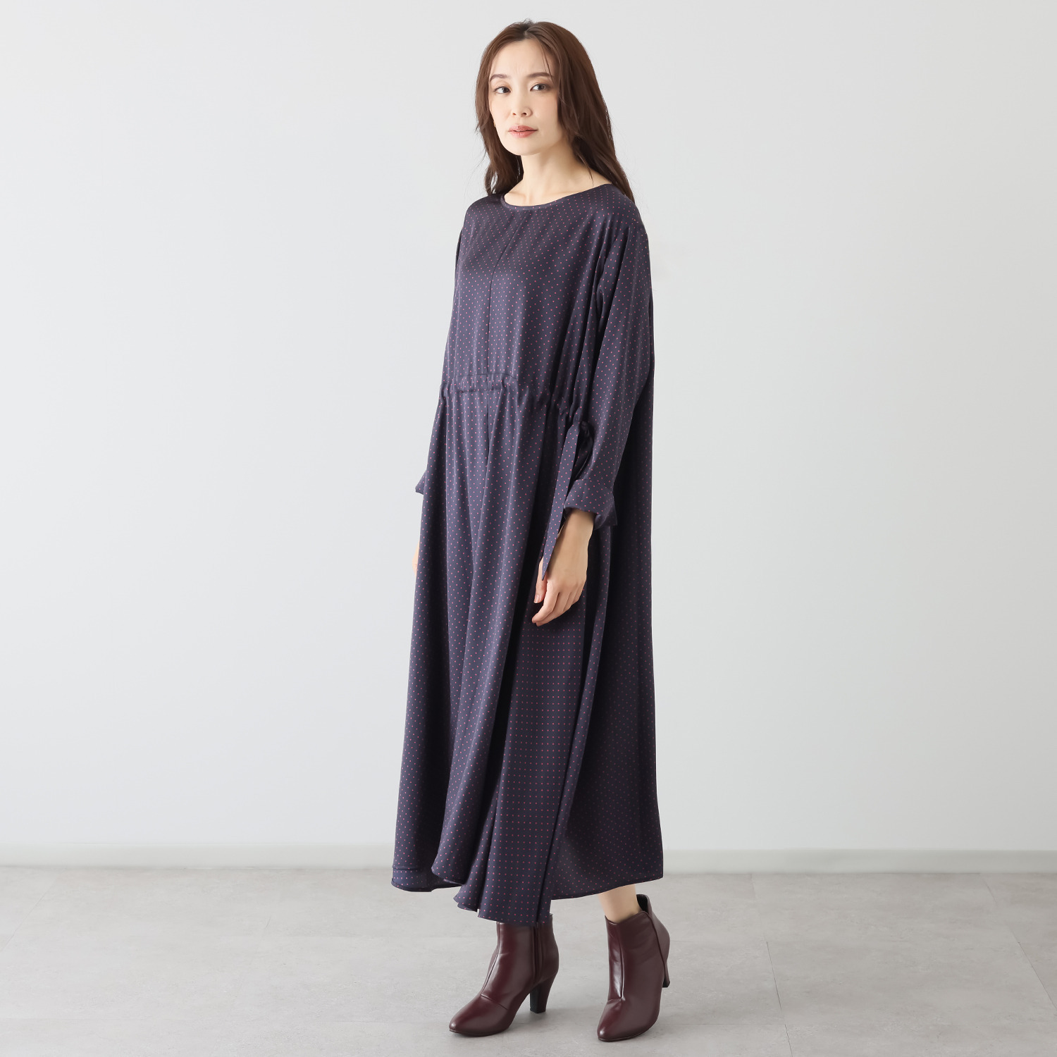 ヘ・エラ ドット柄 シルクタッチワンピース