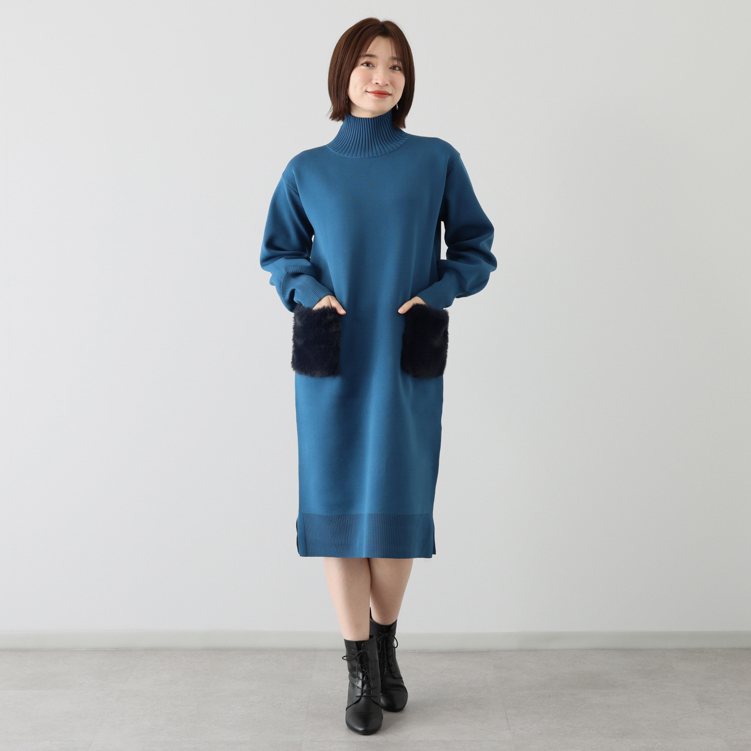 ボン・ブリコラージュ バイ　レイコ・ホウセンジ パリシックな フェイクファーポケット付 ニットワンピース