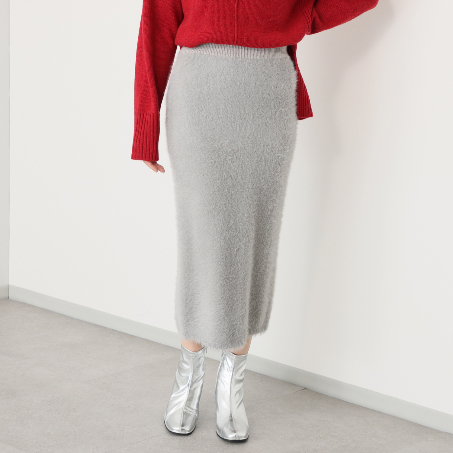 ボン・ブリコラージュ バイ　レイコ・ホウセンジ シャギーでエレガントな ナローニットスカート