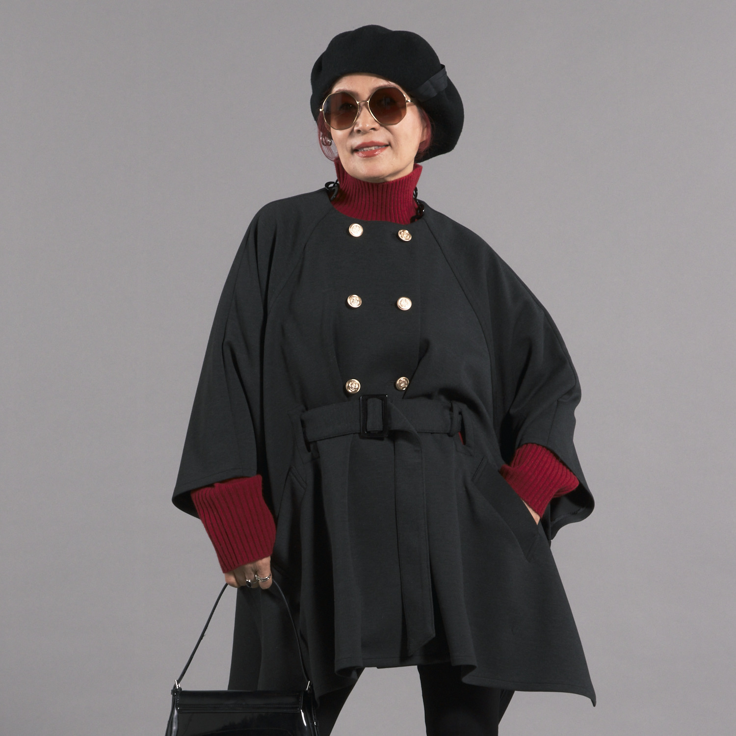 ボン・ブリコラージュ バイ　レイコ・ホウセンジ シックにライトにまとう マント風ショートコート