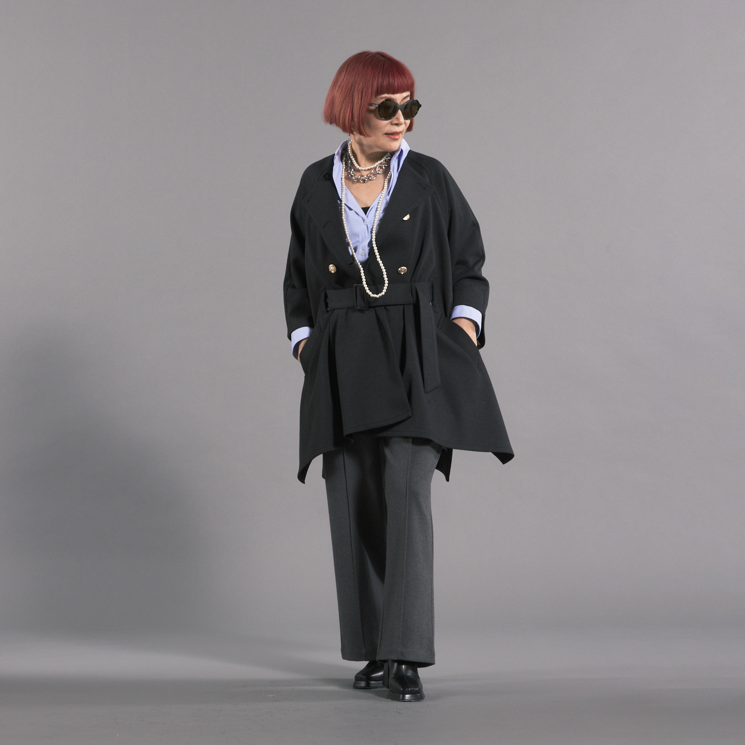 ボン・ブリコラージュ バイ　レイコ・ホウセンジ シックにライトにまとう マント風ショートコート