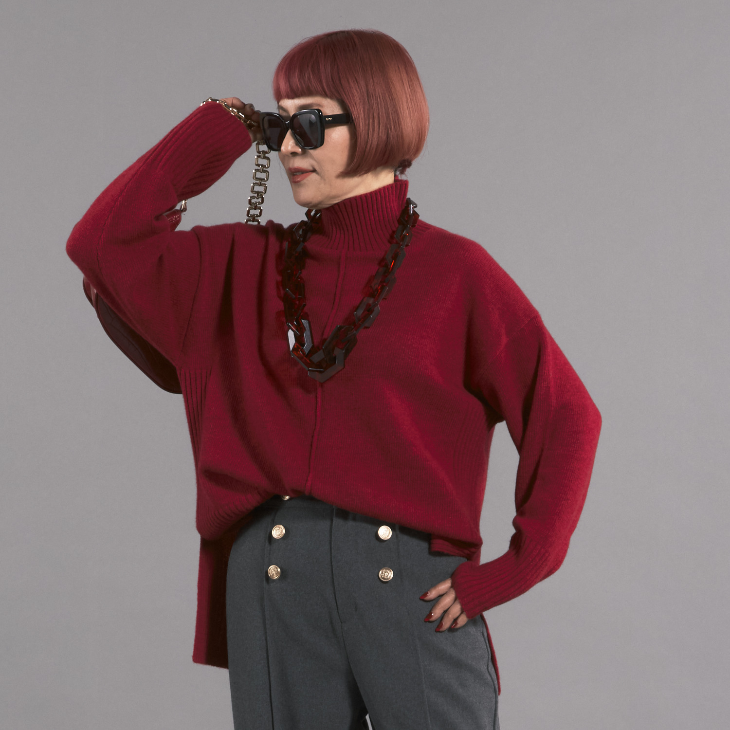 ボン・ブリコラージュ バイ　レイコ・ホウセンジ ラフでゆったり ストレートラインの タートルネック ニットプルオーバー