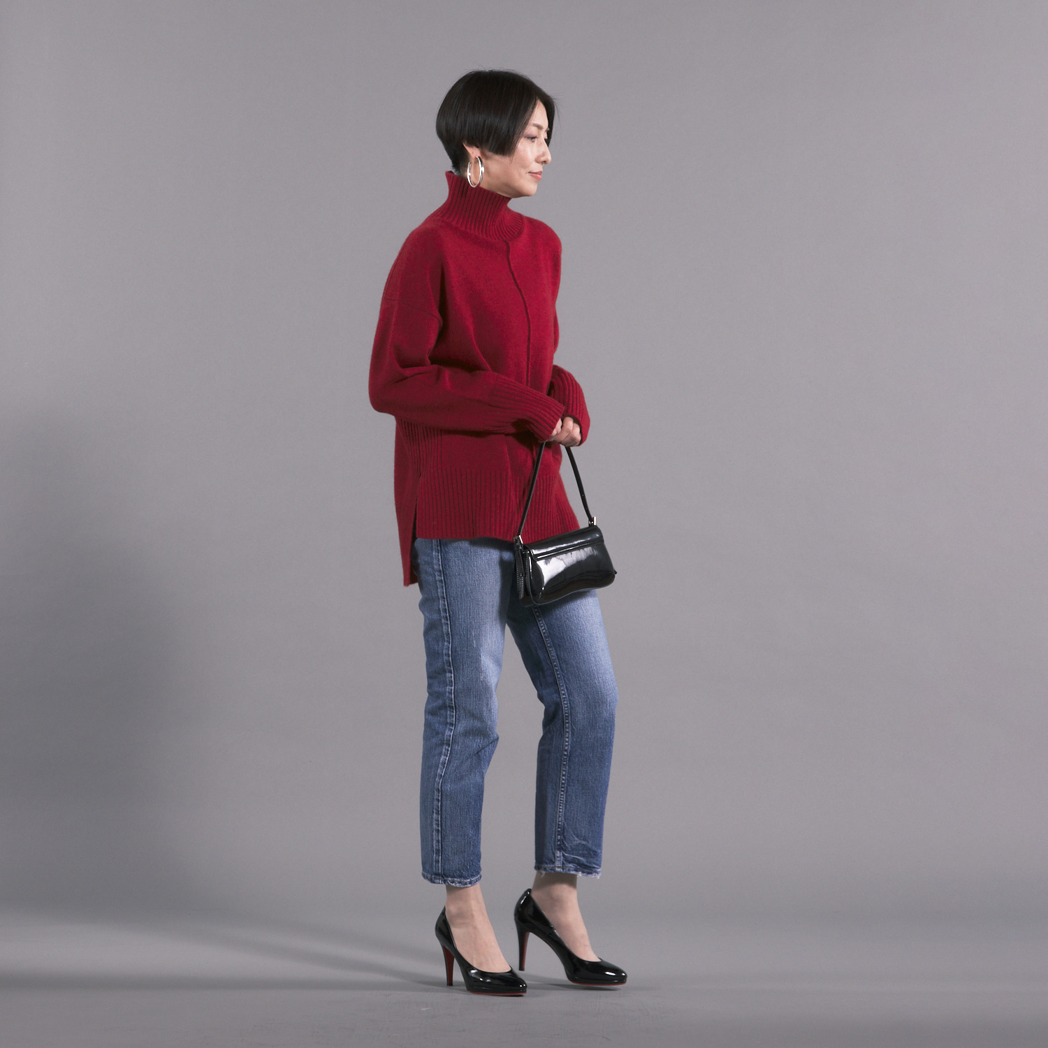 ボン・ブリコラージュ バイ　レイコ・ホウセンジ ラフでゆったり ストレートラインの タートルネック ニットプルオーバー