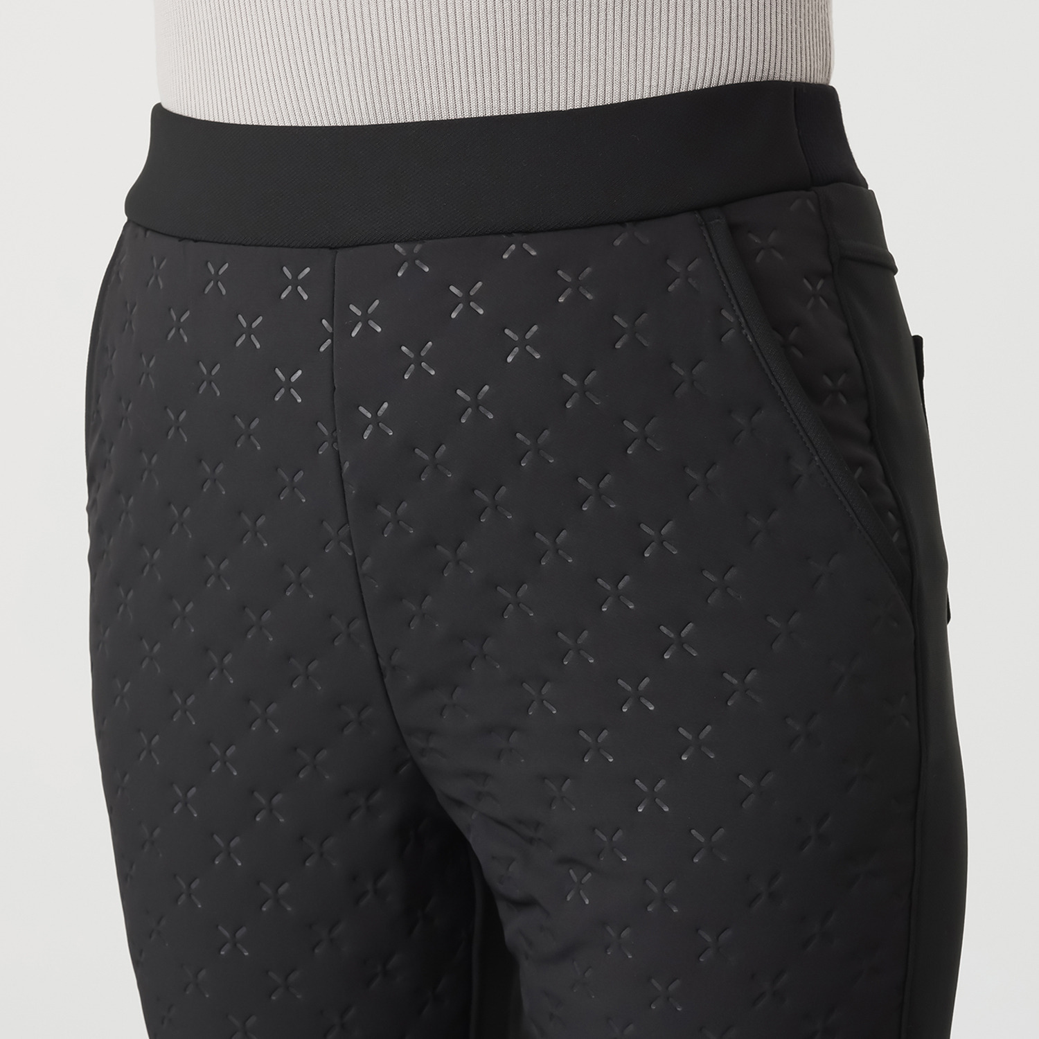 アトリエール 蓄熱保温 マジカルダウン（Ｒ） 裏フリース スリムストレートパンツ