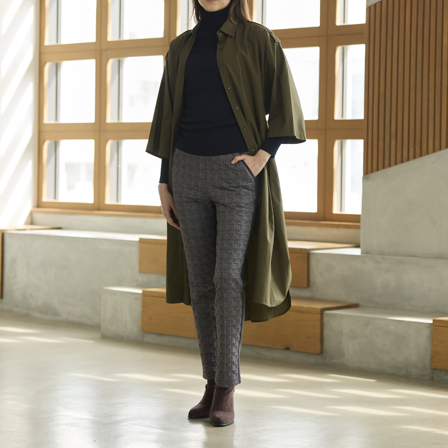 アトリエール 蓄熱保温 マジカルダウン（Ｒ） 裏フリース スリムストレートパンツ