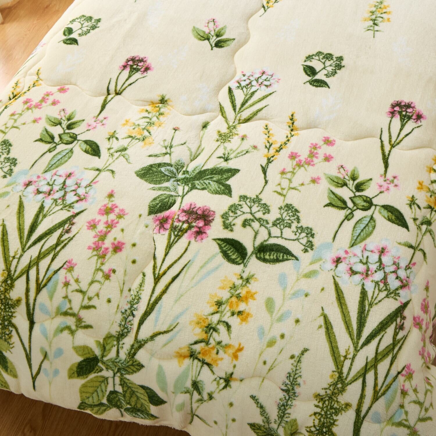 大津毛織 吸湿発熱ホットテックス 中わた入り シープ調 モコモコボリューム毛布 ＜クイーン＞