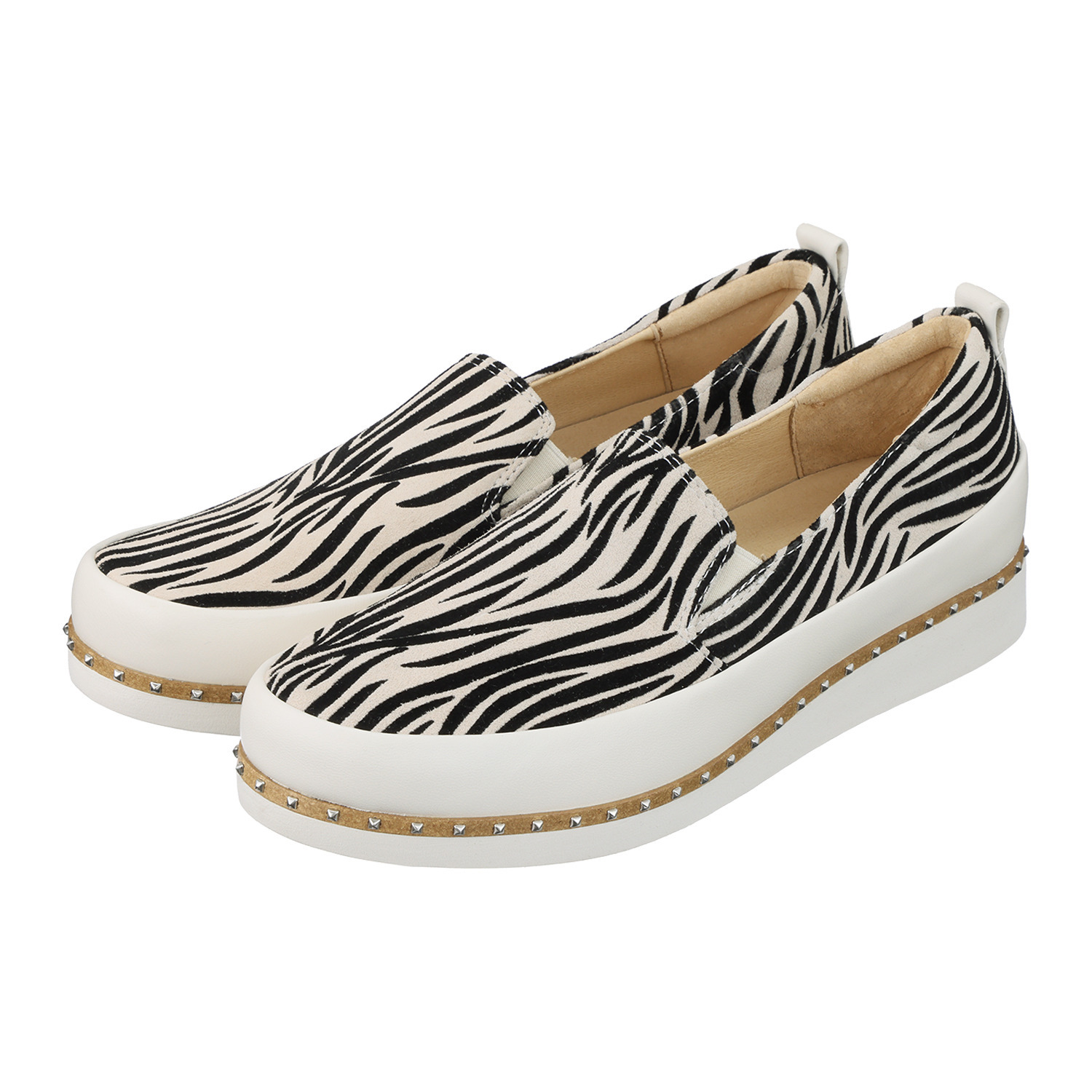 ブソラ 中も外もオールレザー 軽さを追求！ 山羊革 スタッズアクセント スリッポンシューズ