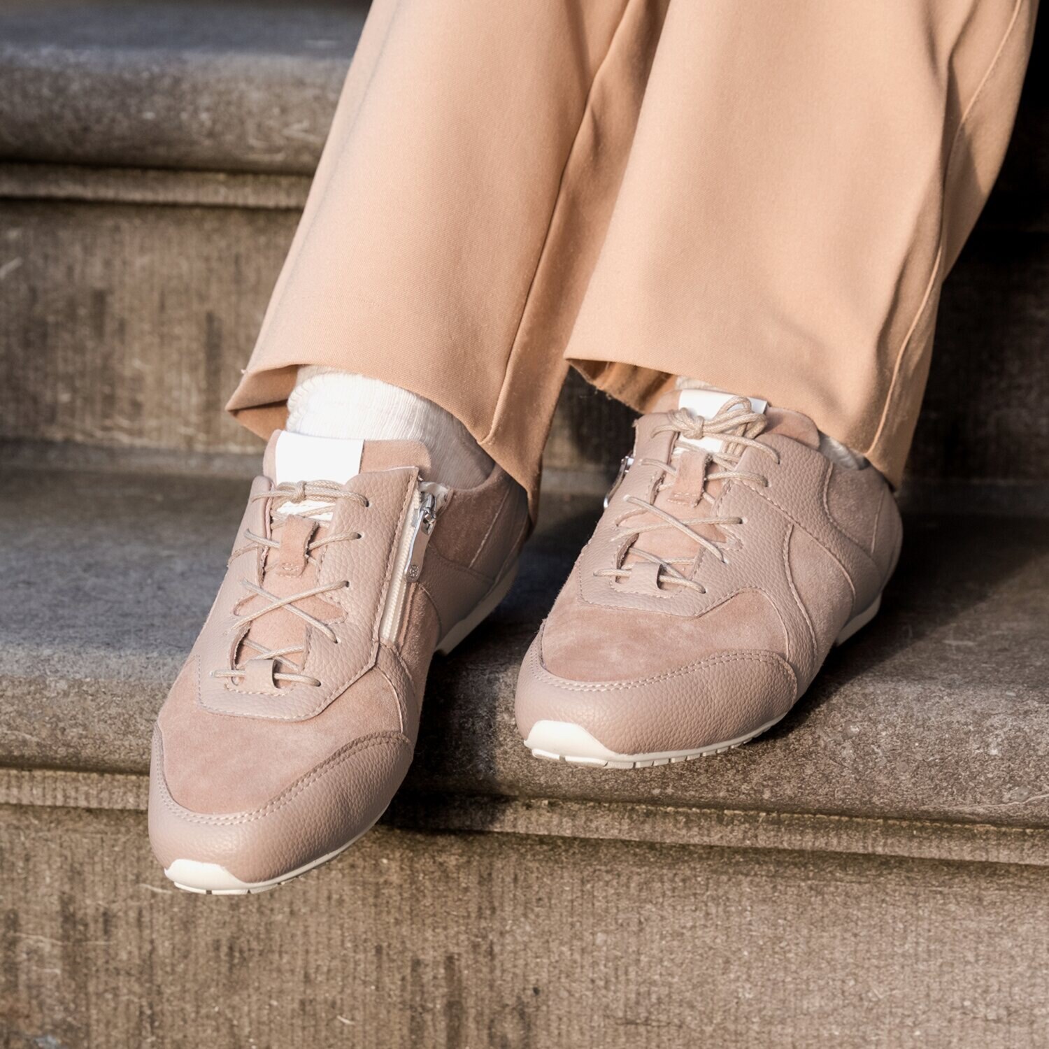 ブソラ はっ水 山羊革＆牛革コンビ スニーカリーナ