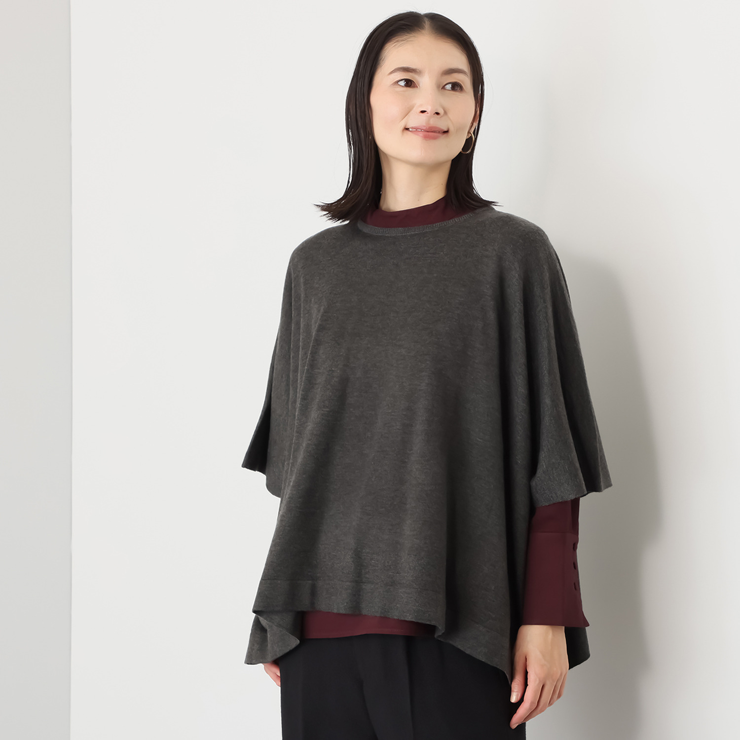 アキ　オザワ まとうだけで季節感を演出 ニットケープで いつものわたしを新しく “ＫＵＭＩＫＯ”