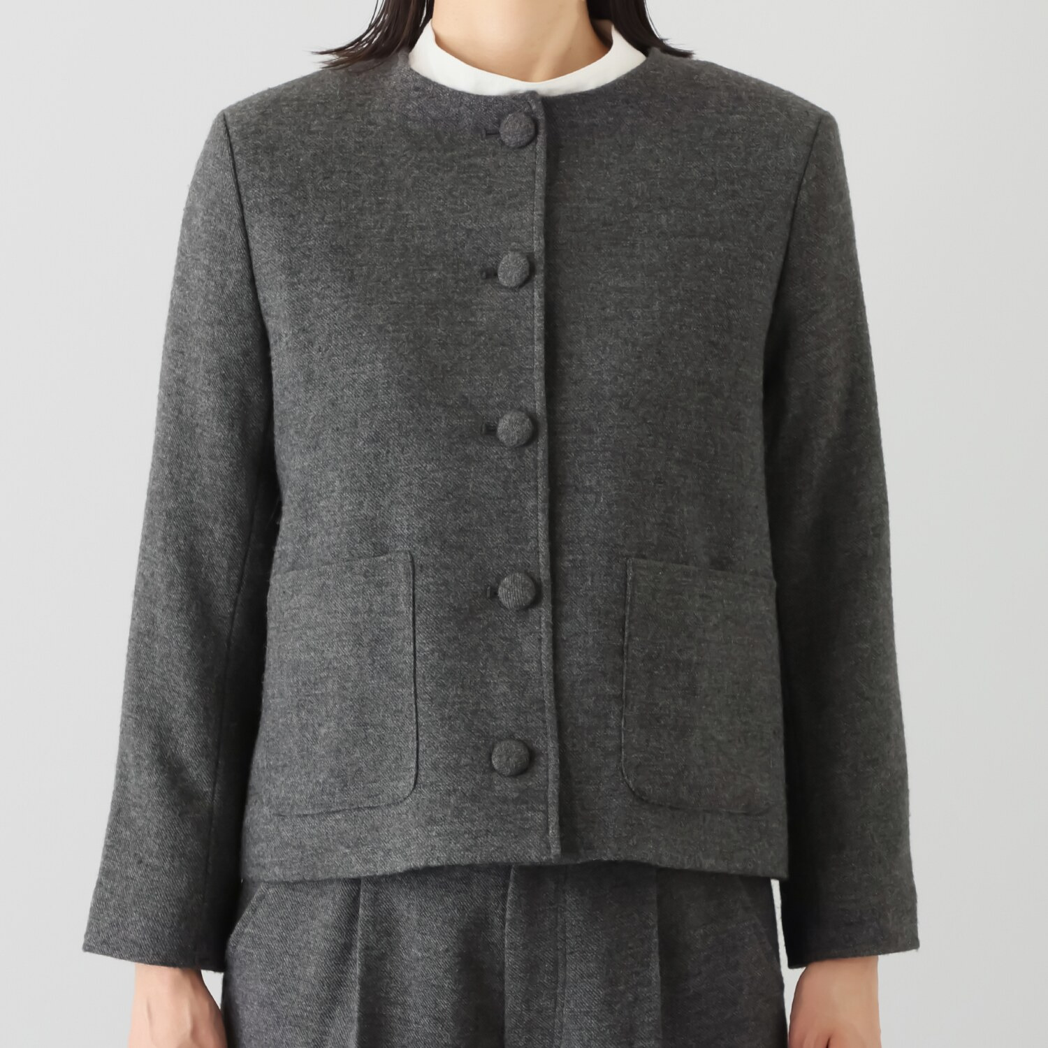 アキ　オザワ 柔らかくしなやかに 美しくフォルム整う クラシカルジャケット “ＳＡＮＡ”