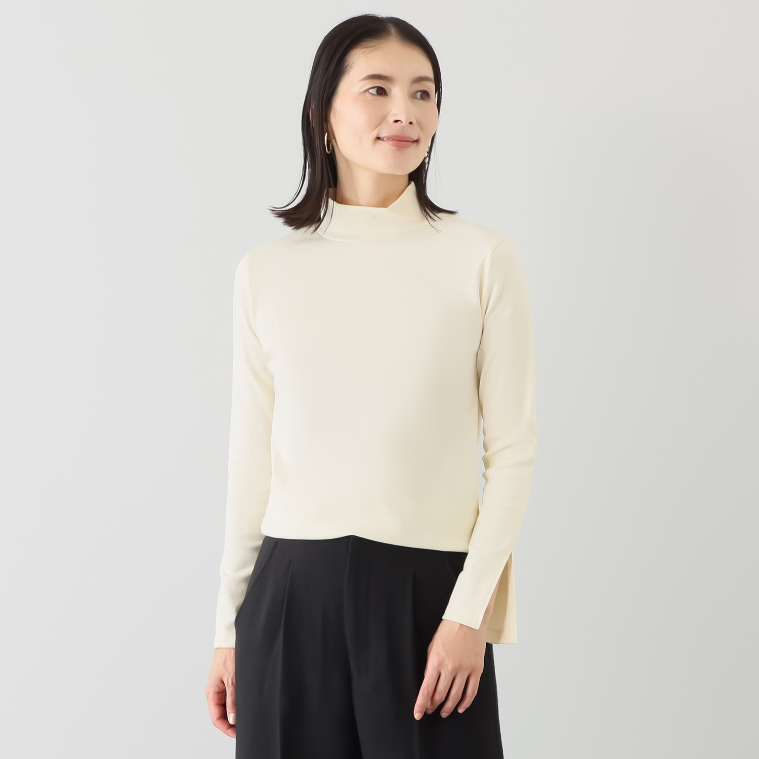 アキ　オザワ ラフなのにスタイリッシュ 永遠のスマートベーシック ハイネックプルオーバー “ＹＯＫＯ”