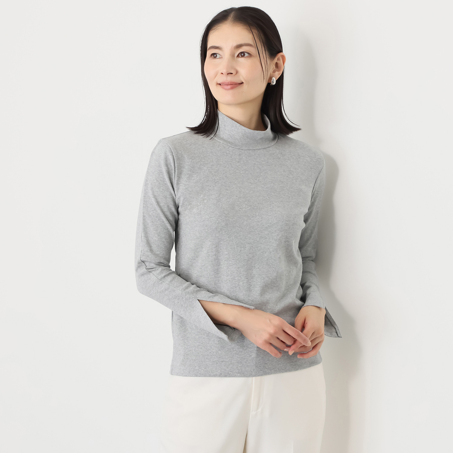 アキ　オザワ ラフなのにスタイリッシュ 永遠のスマートベーシック ハイネックプルオーバー “ＹＯＫＯ”