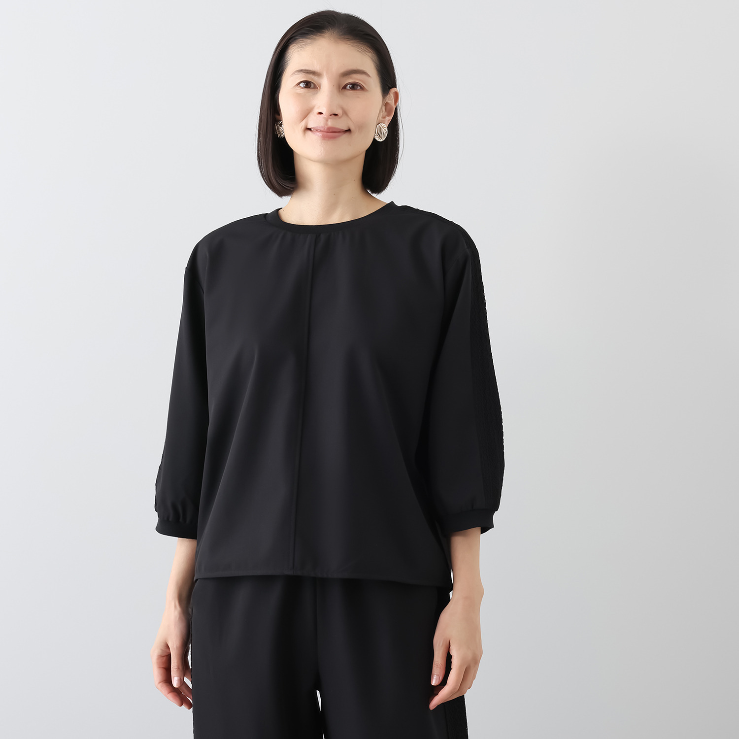 ラヴィーコンフォート コクーンシルエット＆ レースアクセント 大人の甘辛ミックス ストレッチプルオーバー