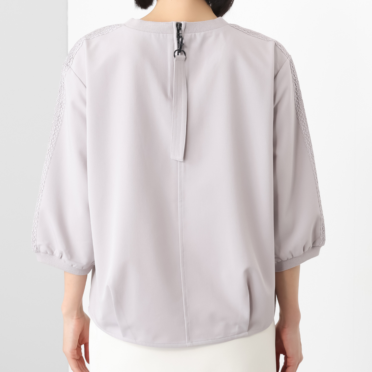 ラヴィーコンフォート コクーンシルエット＆ レースアクセント 大人の甘辛ミックス ストレッチプルオーバー