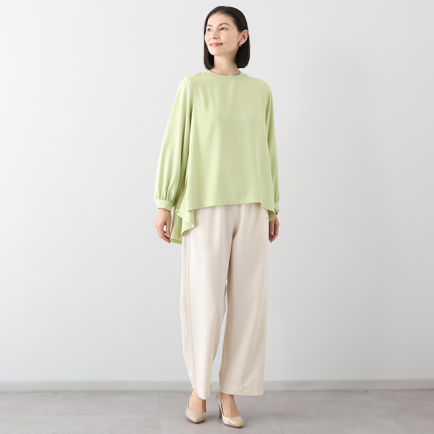 ラヴィーコンフォート レースラインアクセント 素晴らしい落ち感がある ストレッチイージーパンツ