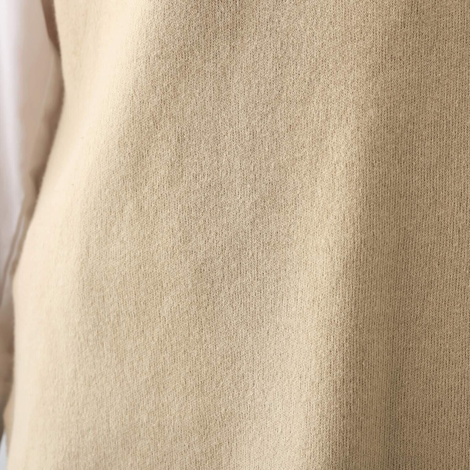 ラヴィーコンフォート コットン１００％ 後ろ身頃の パール風ビジュウが アクセント ハイネックニットベスト