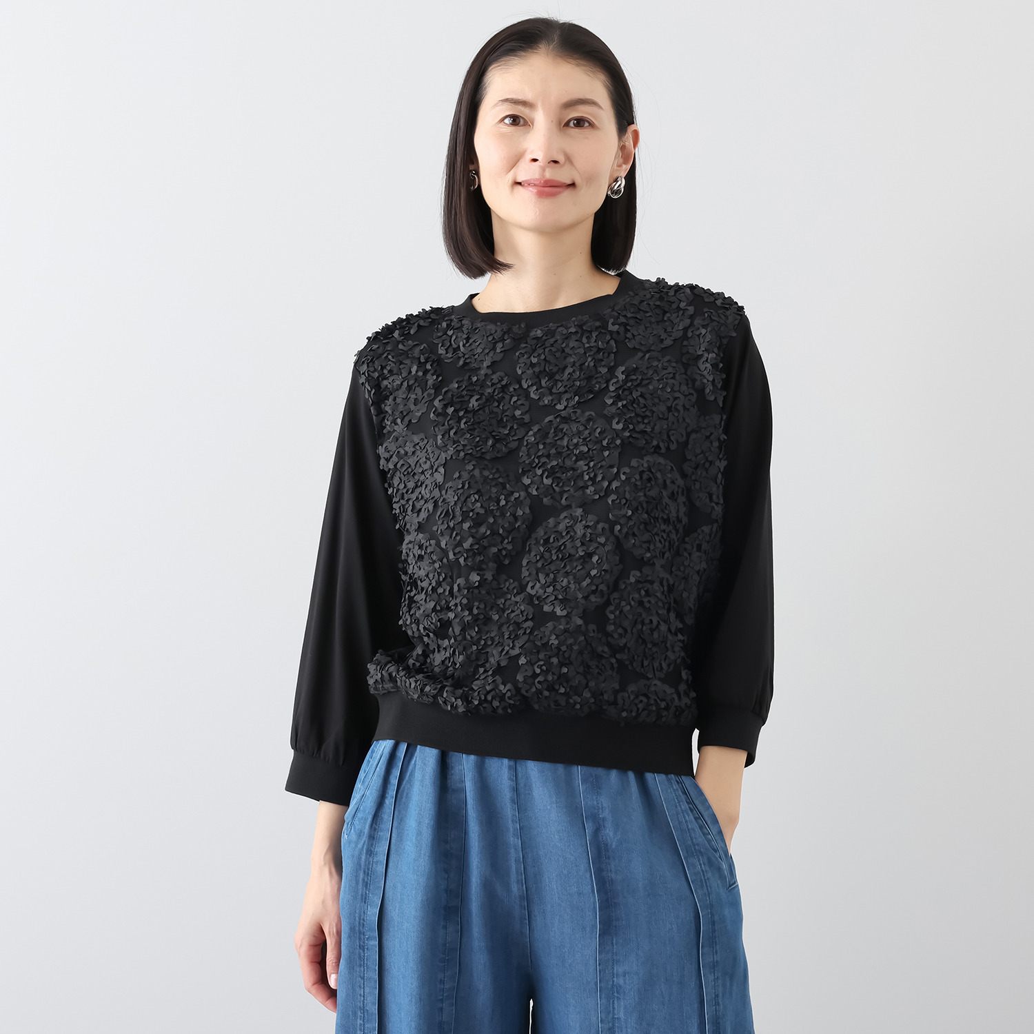 ラヴィーコンフォート サークルレース＆ 異素材ミックス リブアクセント エレガントトレーナー