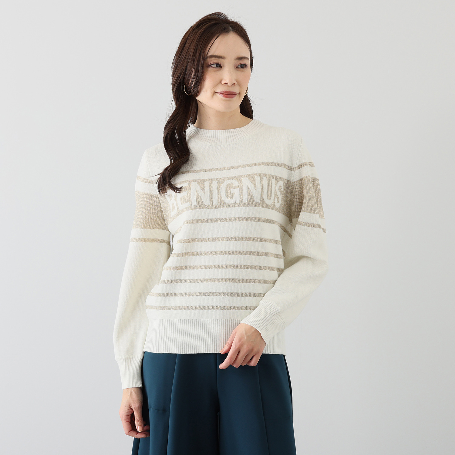 ノーボノーボ ロゴジャガード ラメニットプルオーバー