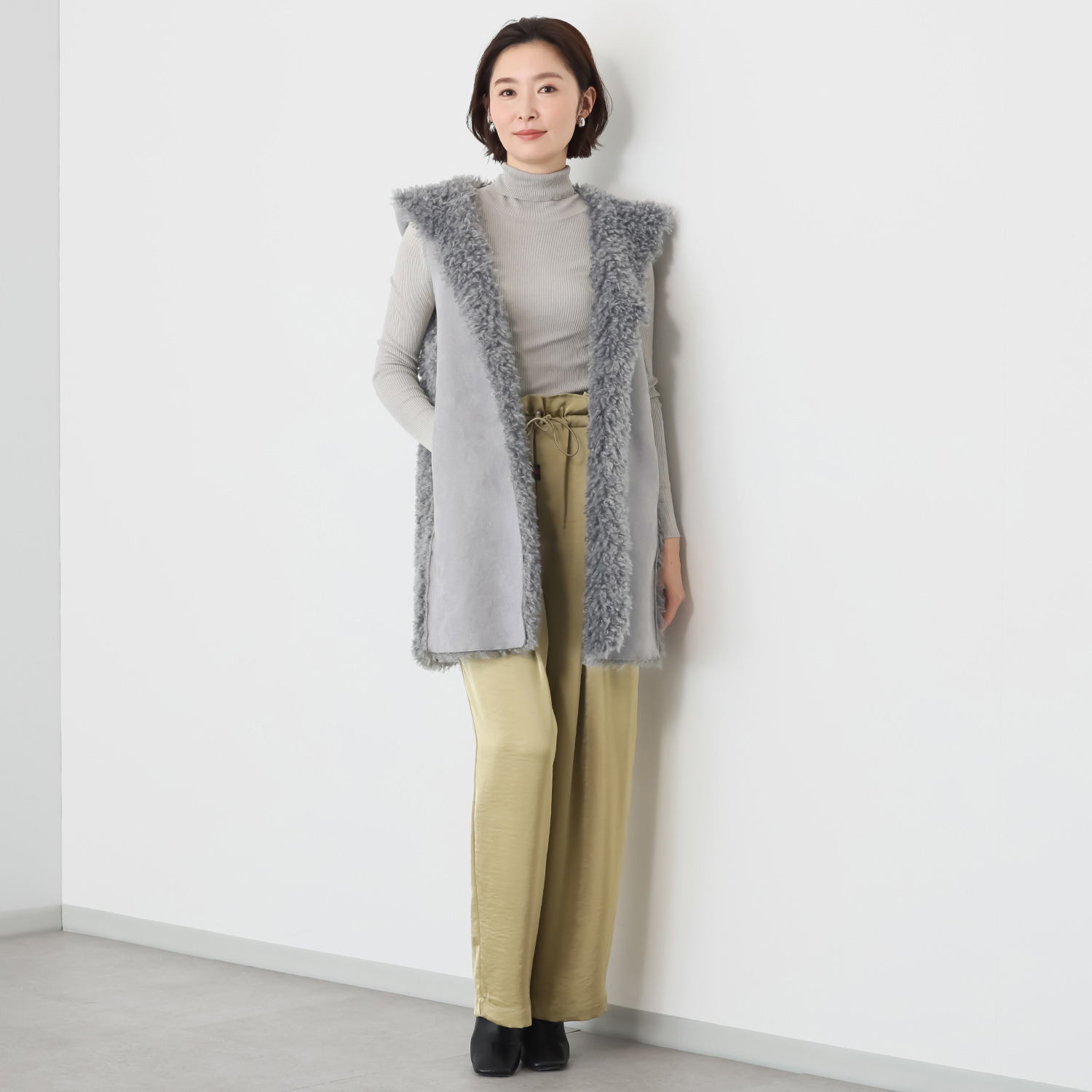 マリエール エコファー フード付 リバーシブル ロングベスト