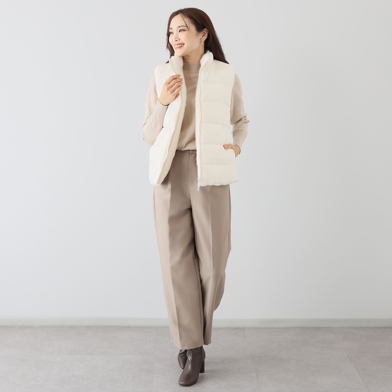 マリエール エコファー リバーシブル ダウンベスト