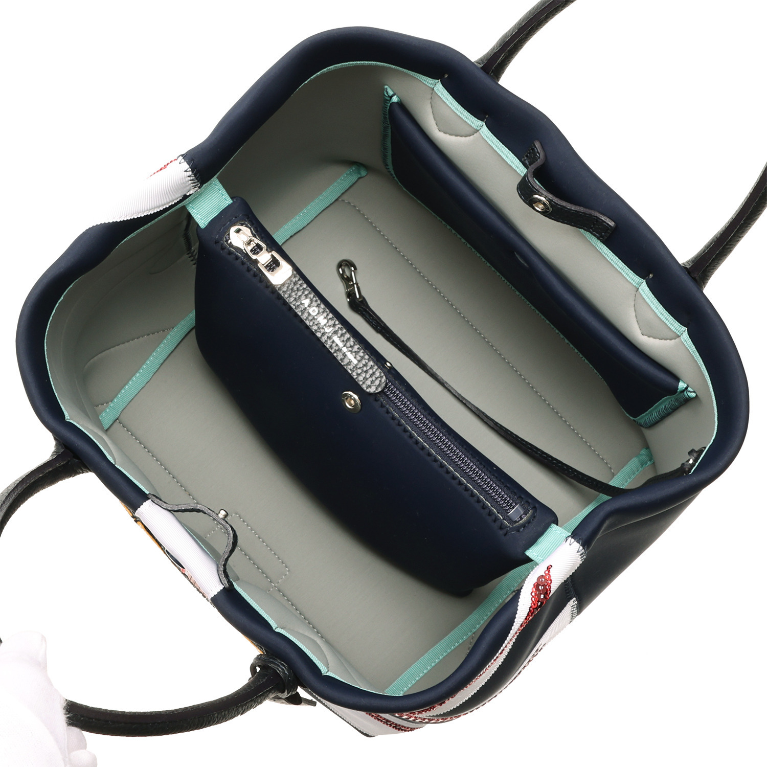 エーディーエムジェイ マジックライト（Ｒ） ユニオンジャック シークイン刺しゅう トートバッグ＜Ｍ＞