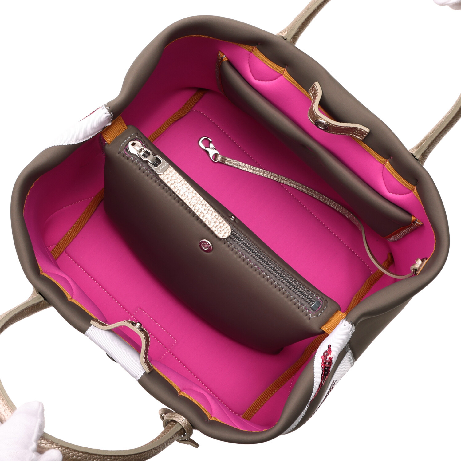 エーディーエムジェイ マジックライト（Ｒ） ユニオンジャック シークイン刺しゅう トートバッグ＜Ｍ＞